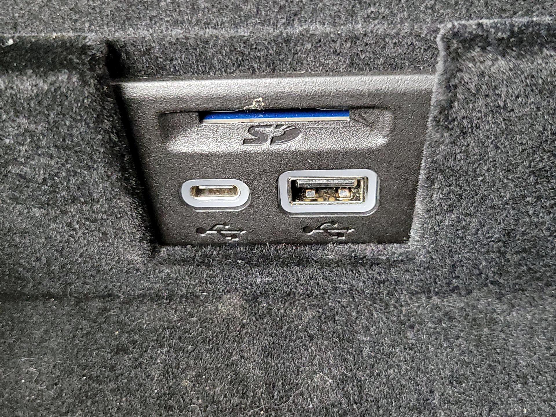 Thumbnail: 2022 Cadillac XT5 - 18