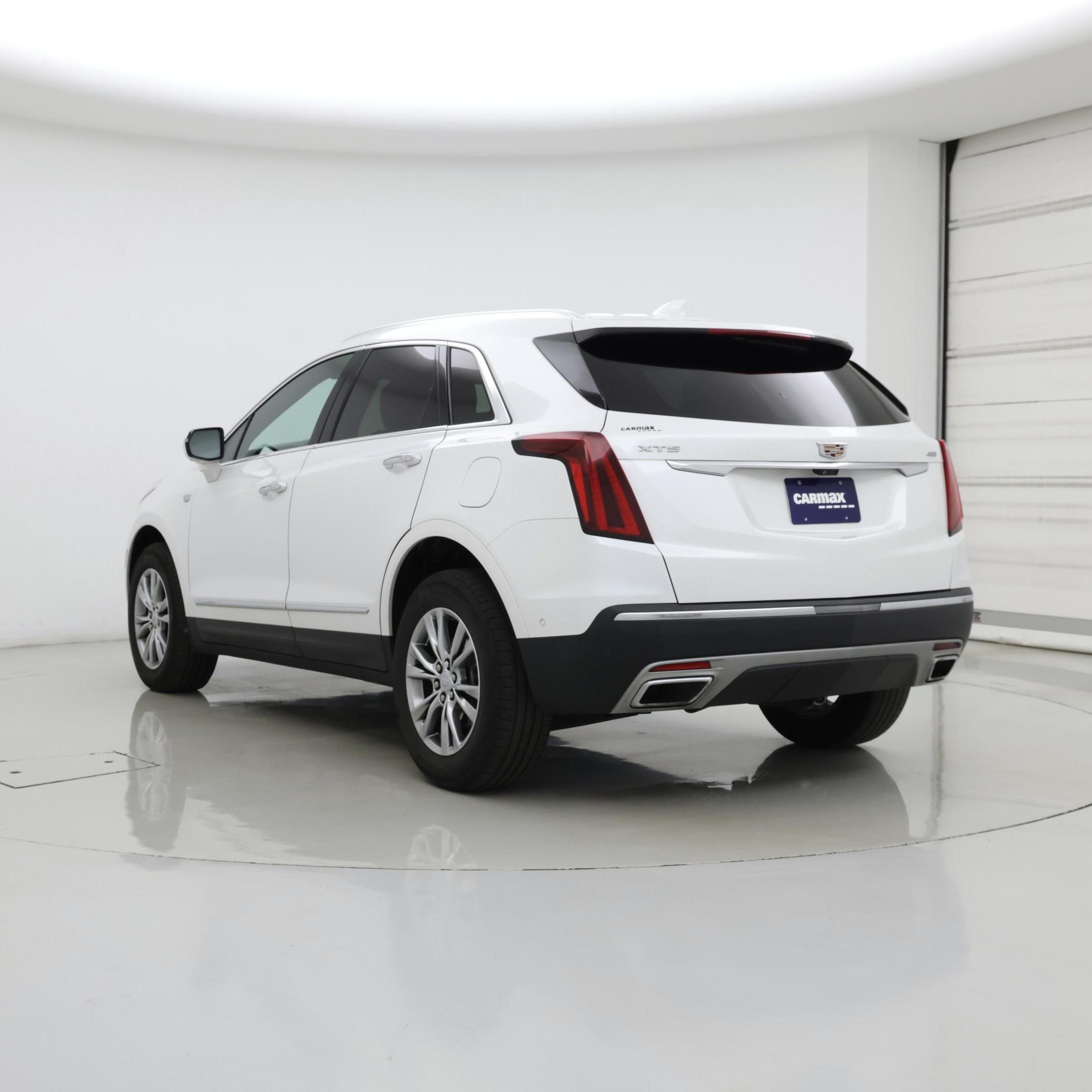 Thumbnail: 2022 Cadillac XT5 - 2