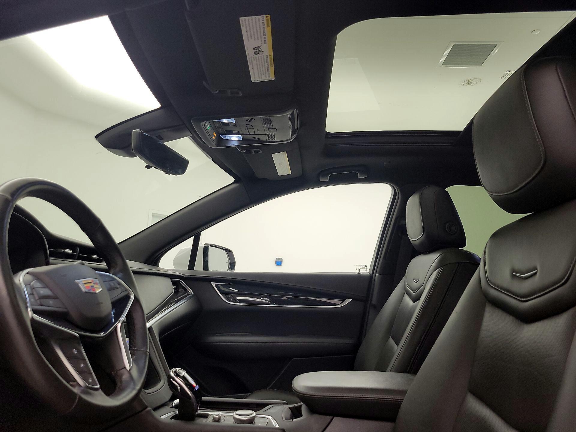 Thumbnail: 2022 Cadillac XT5 - 19