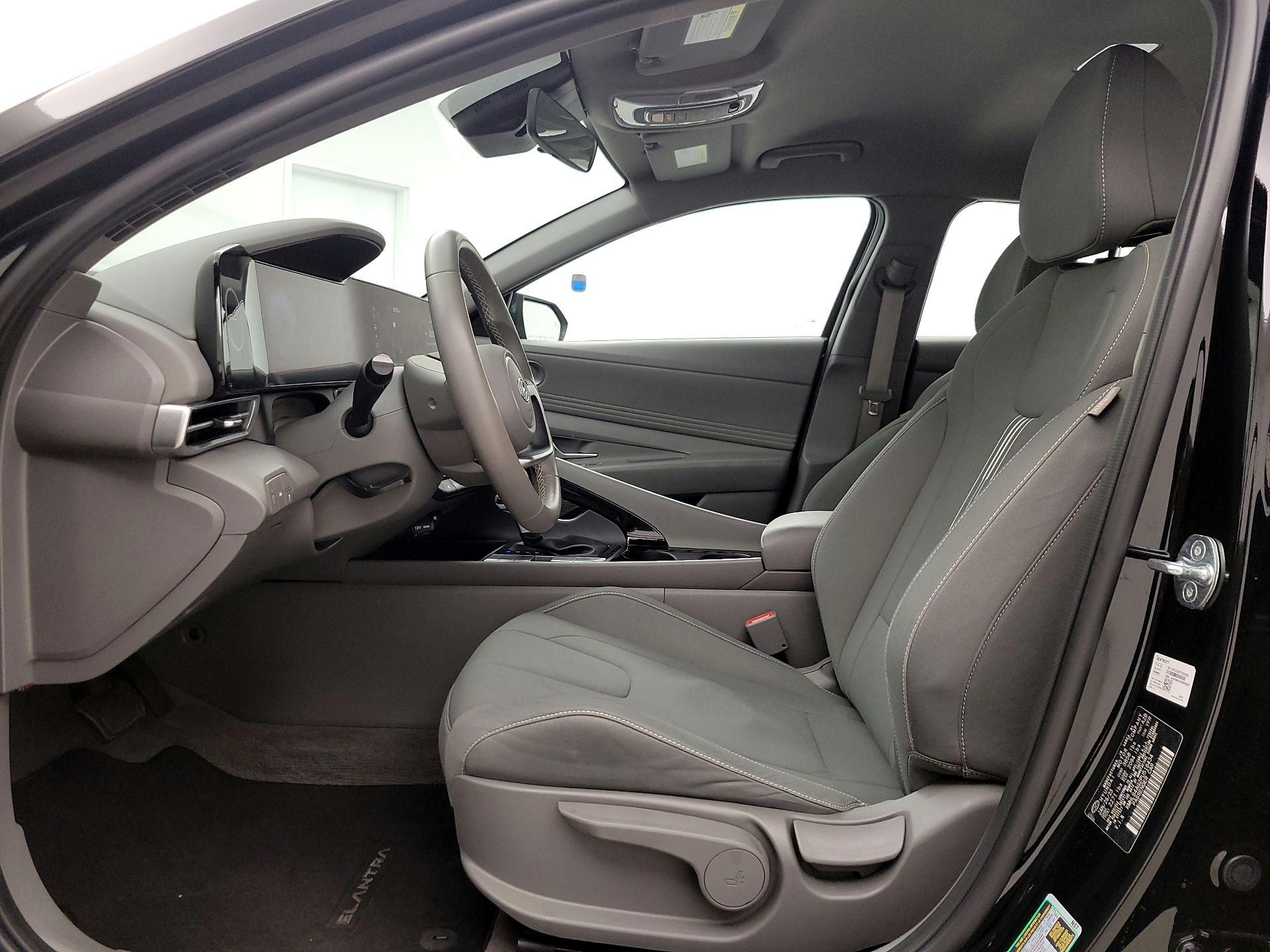 Thumbnail: 2023 Hyundai Elantra - 11