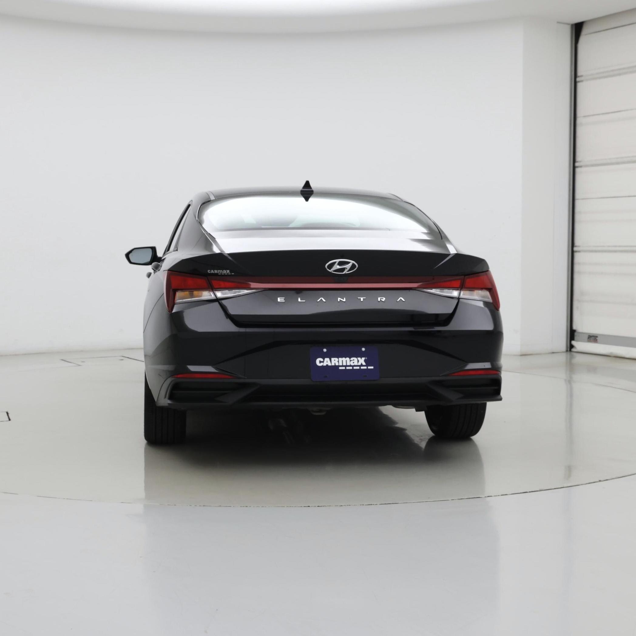 Thumbnail: 2023 Hyundai Elantra - 6