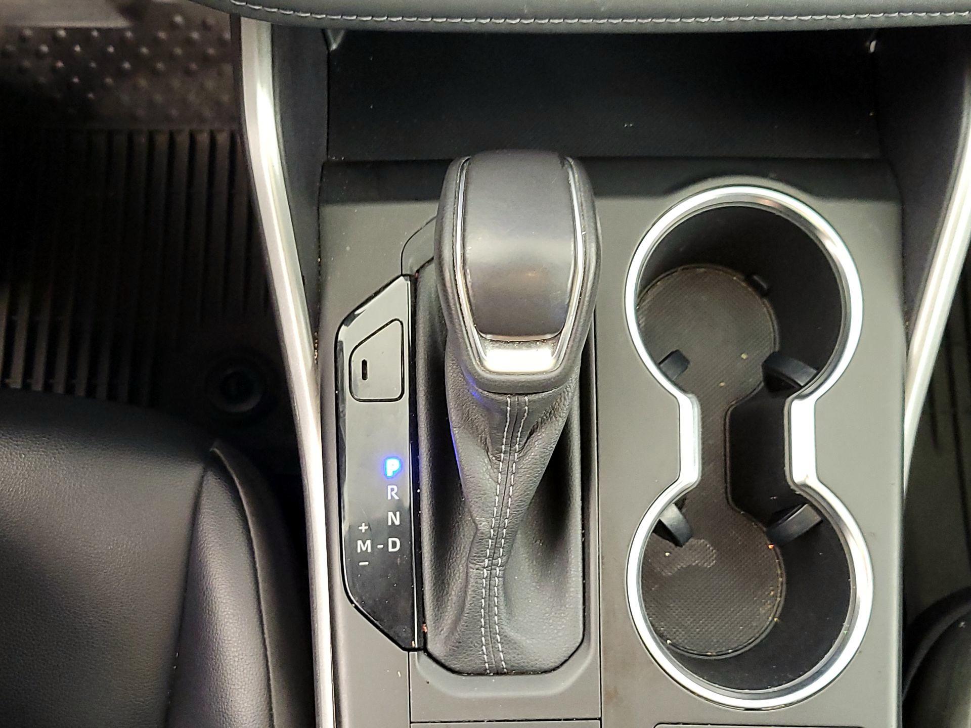 Thumbnail: 2023 Toyota Highlander - 17