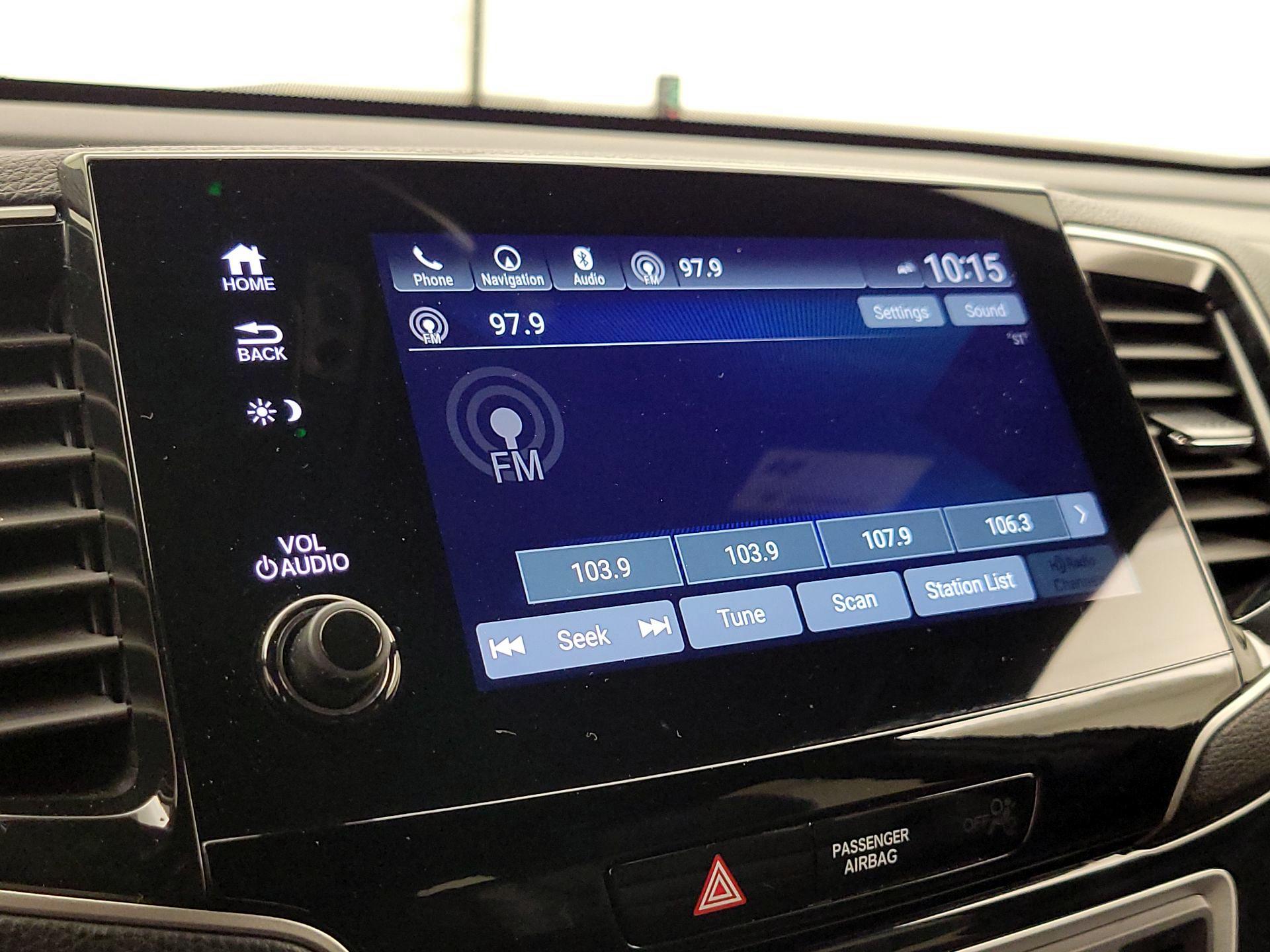 Thumbnail: 2020 Honda Pilot - 16