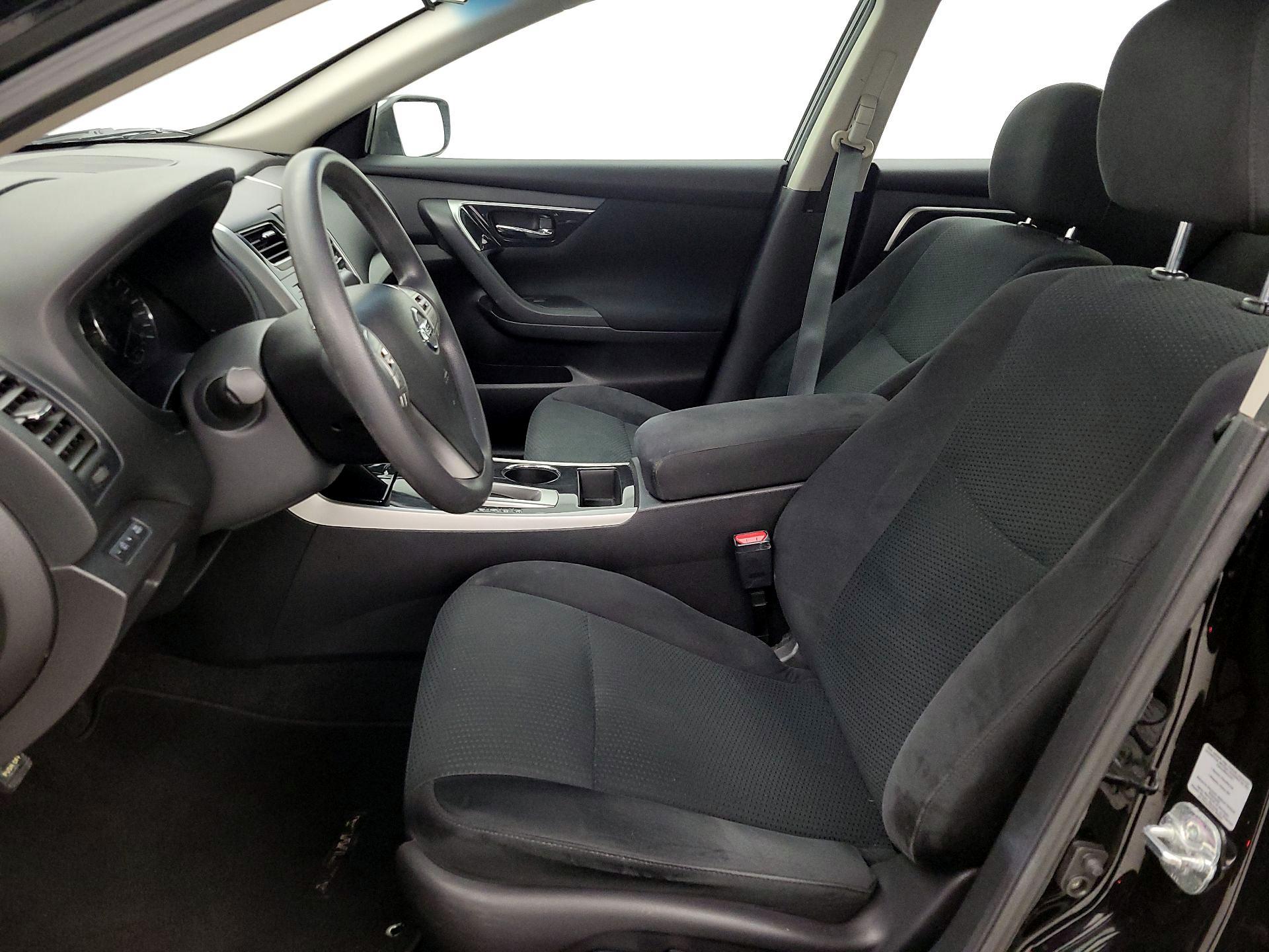 Thumbnail: 2014 Nissan Altima - 11