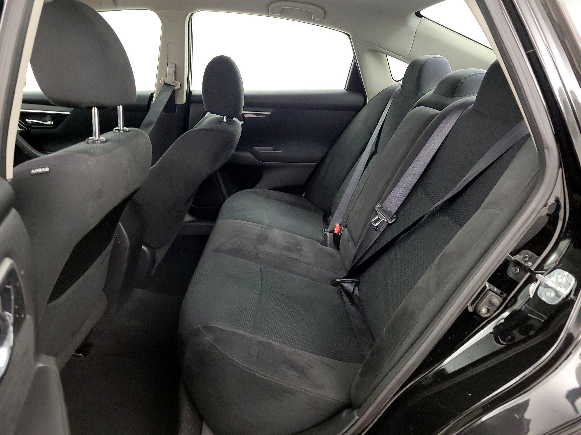 Thumbnail: 2014 Nissan Altima - 17