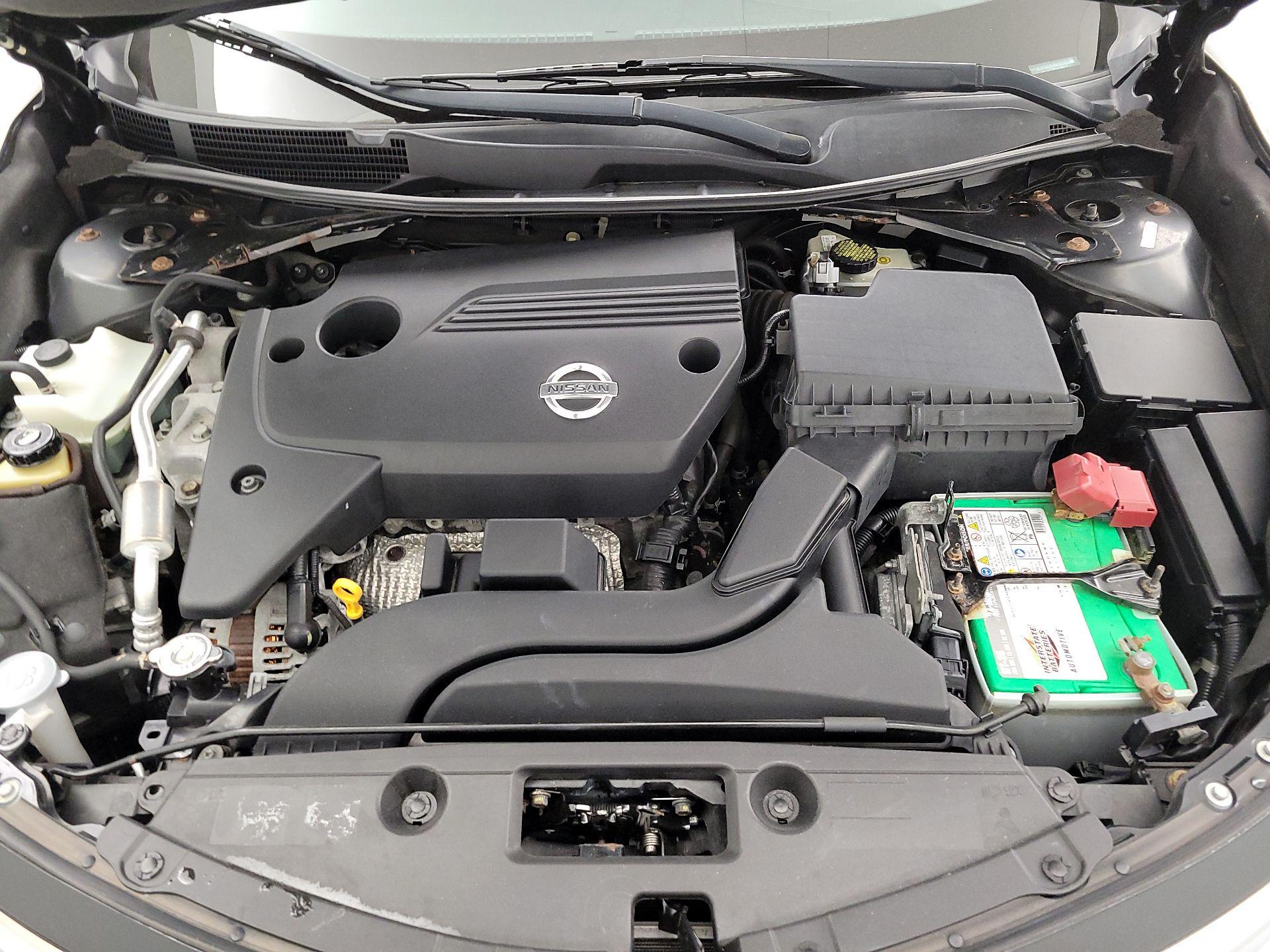 Thumbnail: 2014 Nissan Altima - 19