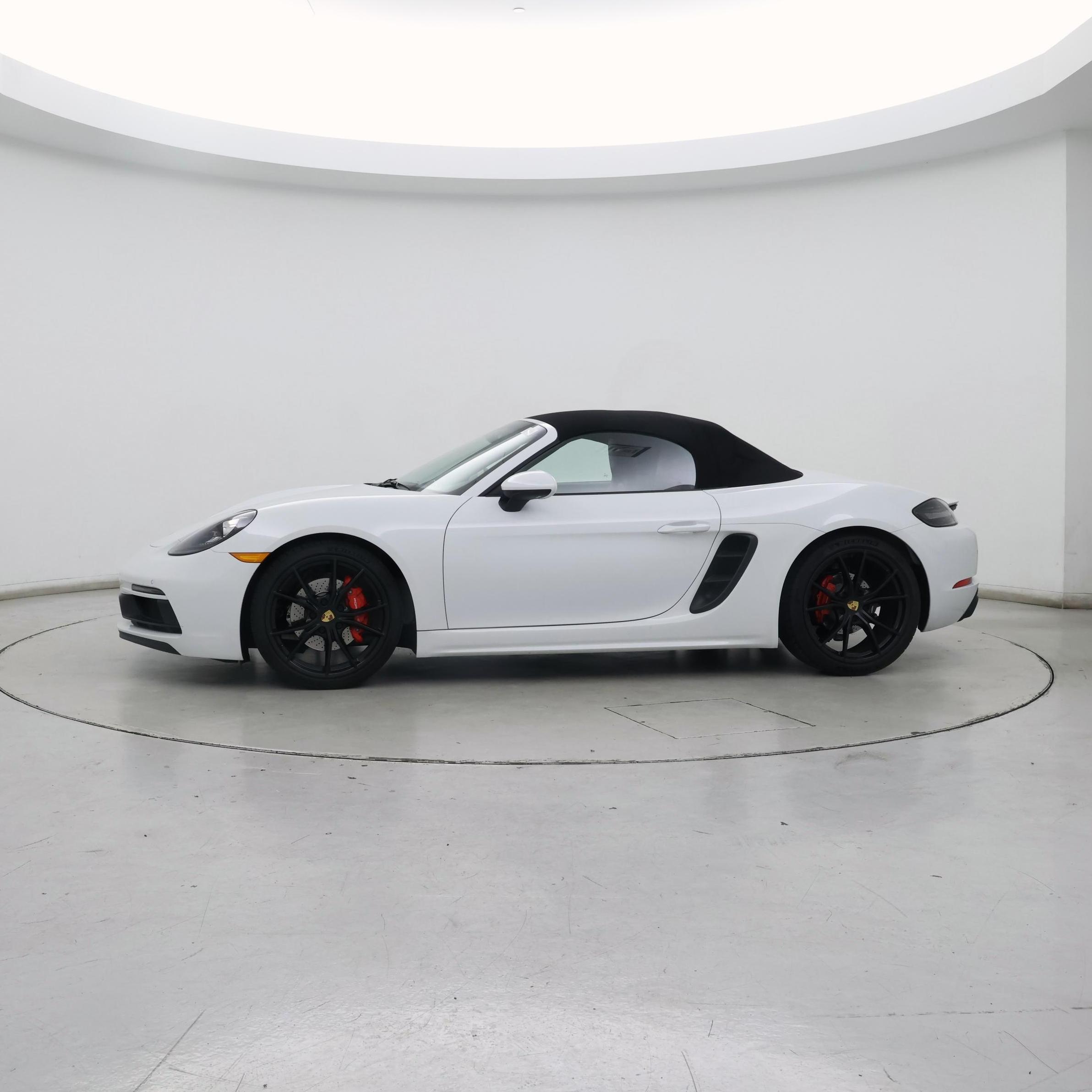 Thumbnail: 2019 Porsche 718 Boxster - 3