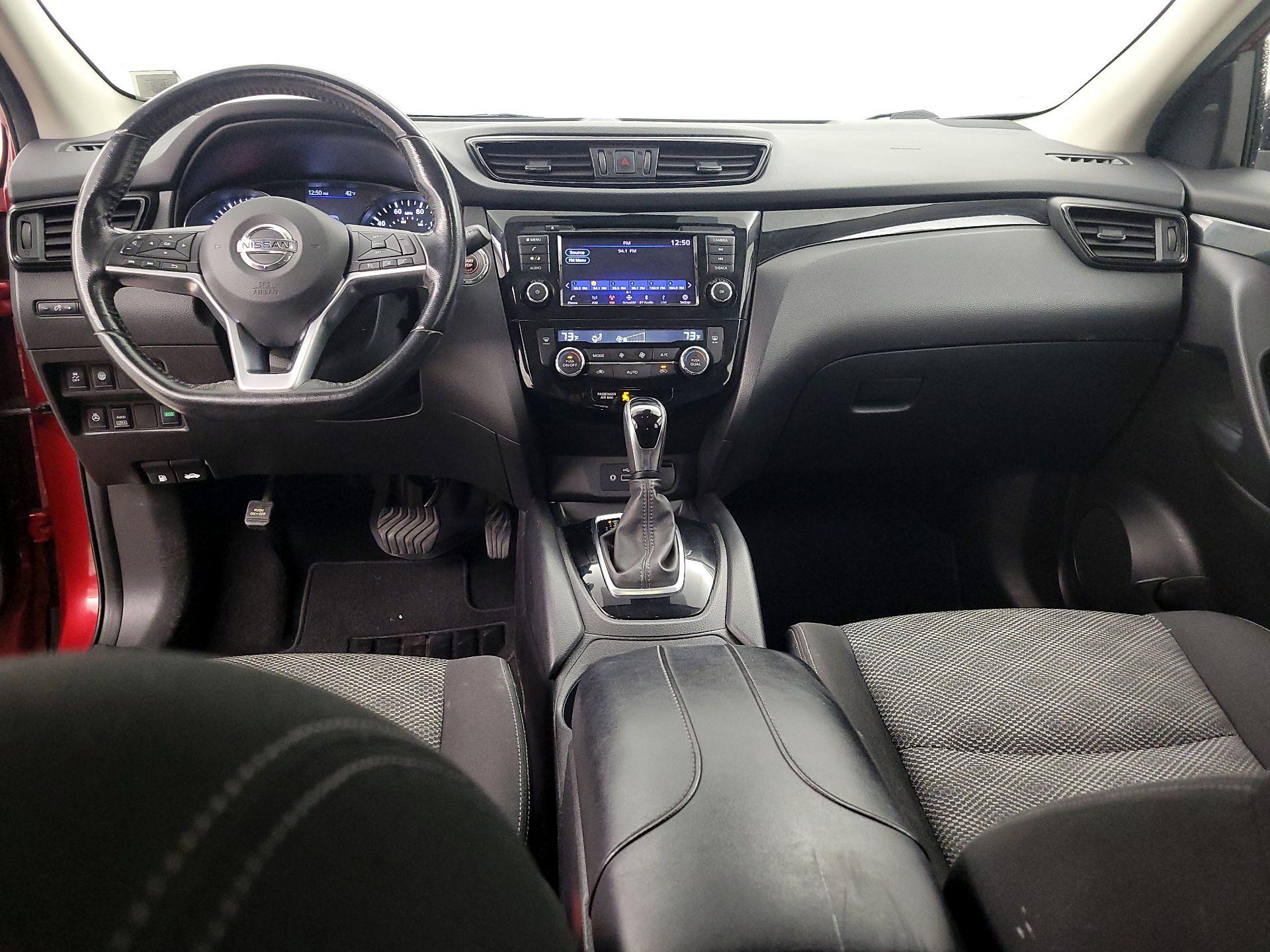 Thumbnail: 2019 Nissan Rogue Sport - 9