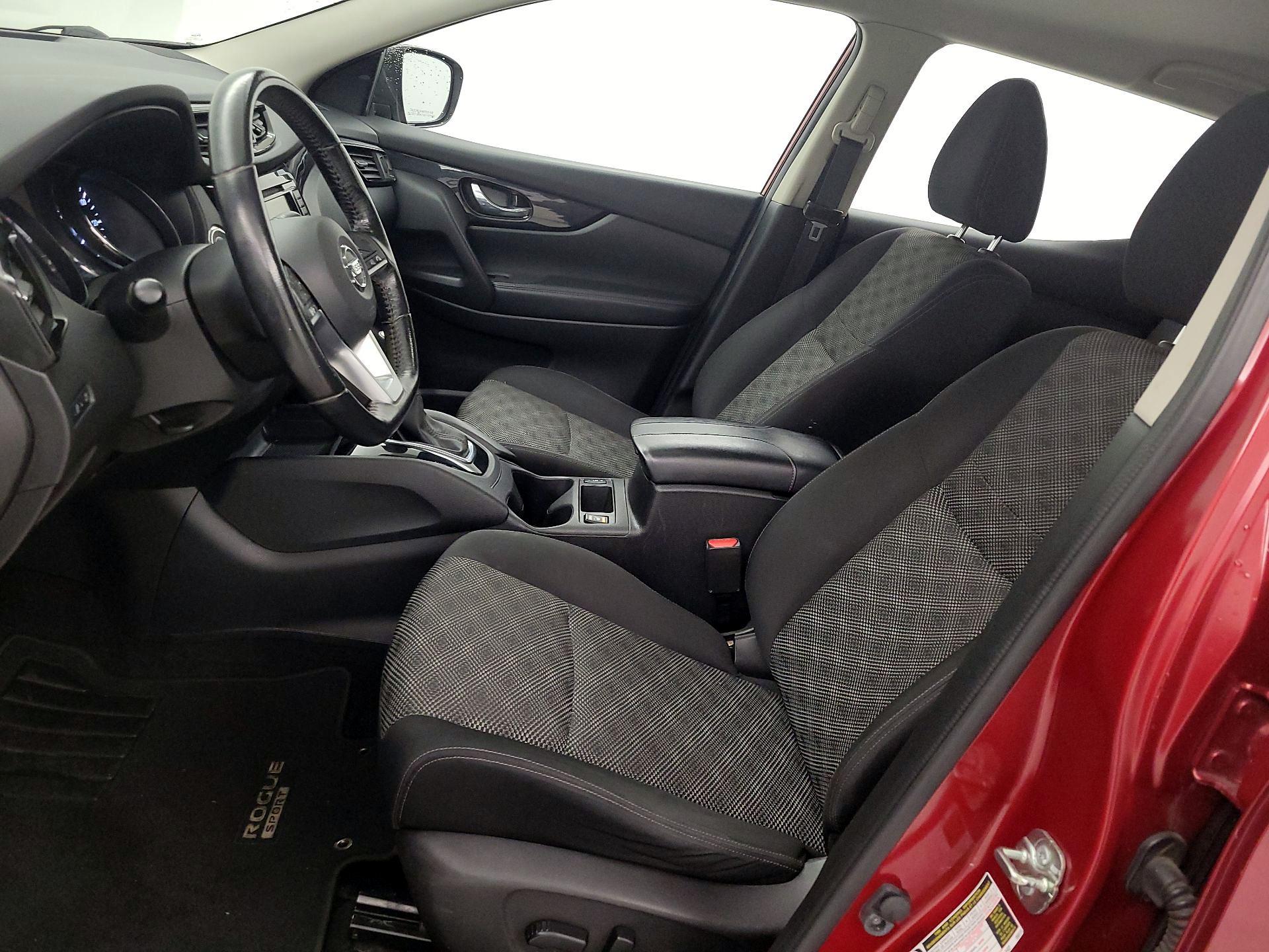 Thumbnail: 2019 Nissan Rogue Sport - 11