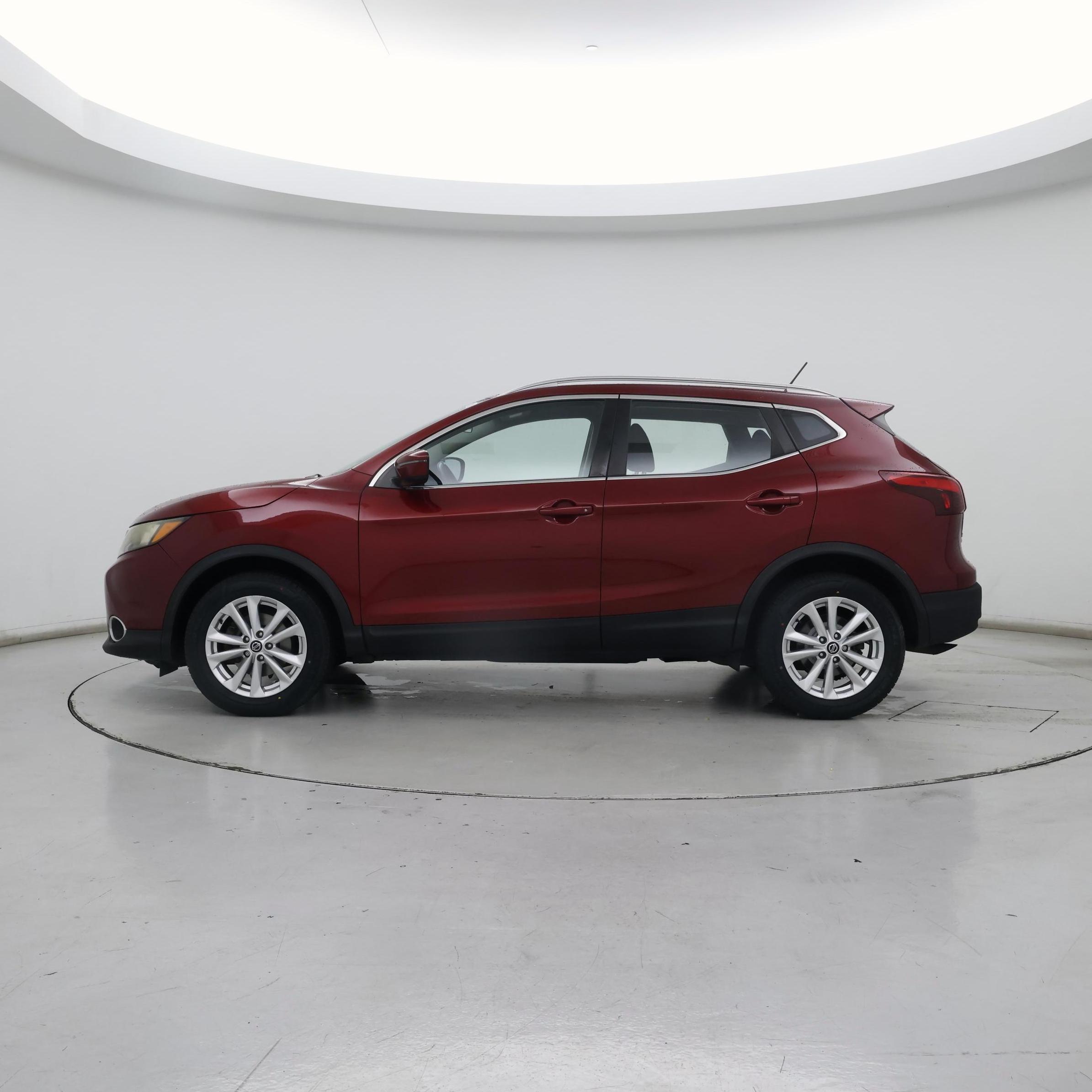 Thumbnail: 2019 Nissan Rogue Sport - 3