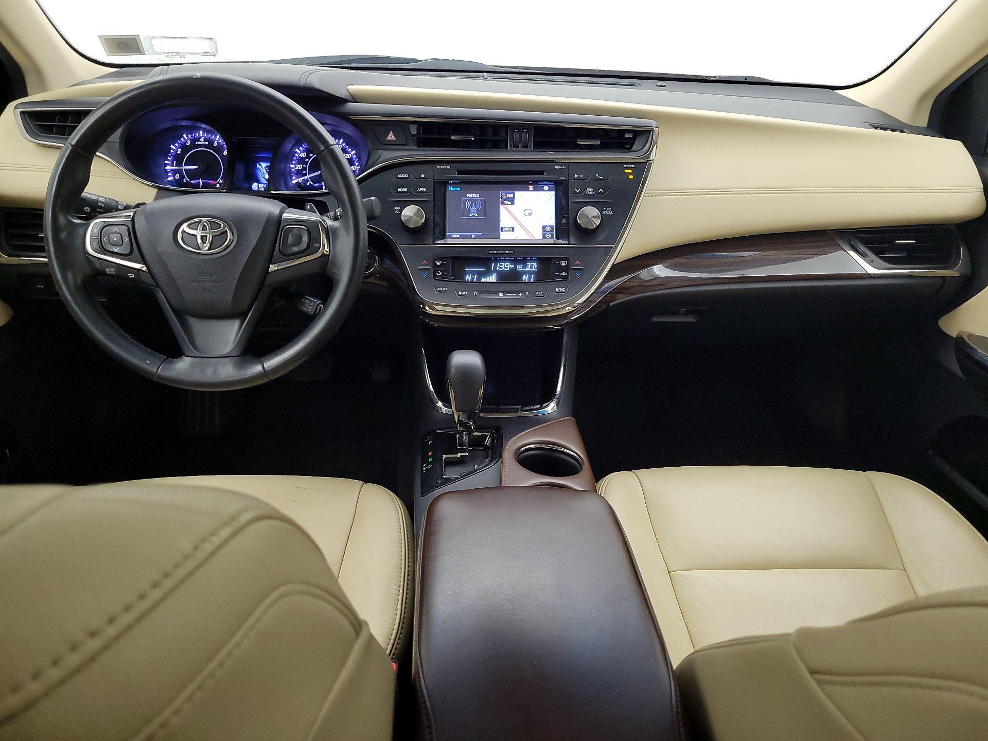 Thumbnail: 2015 Toyota Avalon - 9