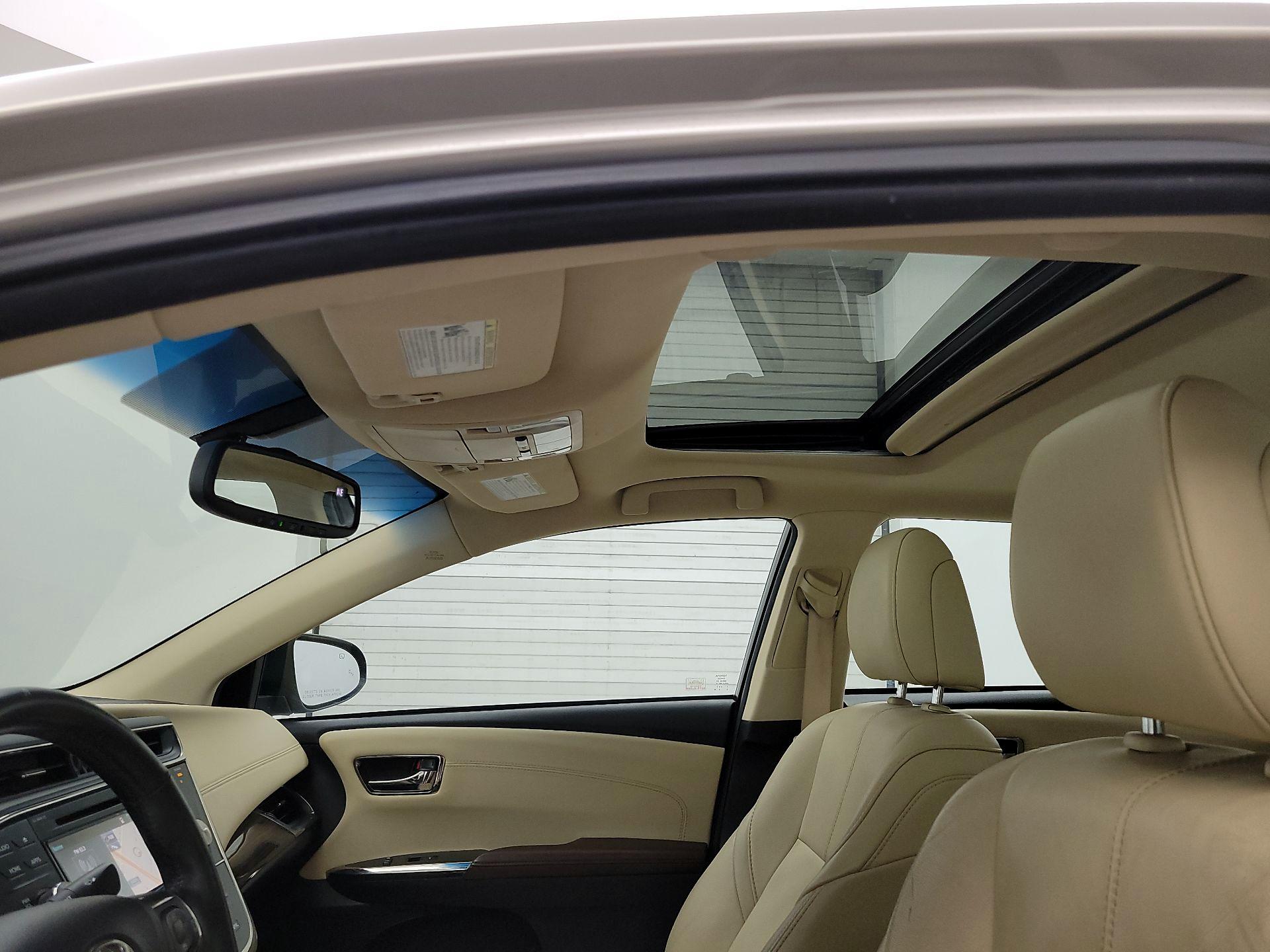 Thumbnail: 2015 Toyota Avalon - 20