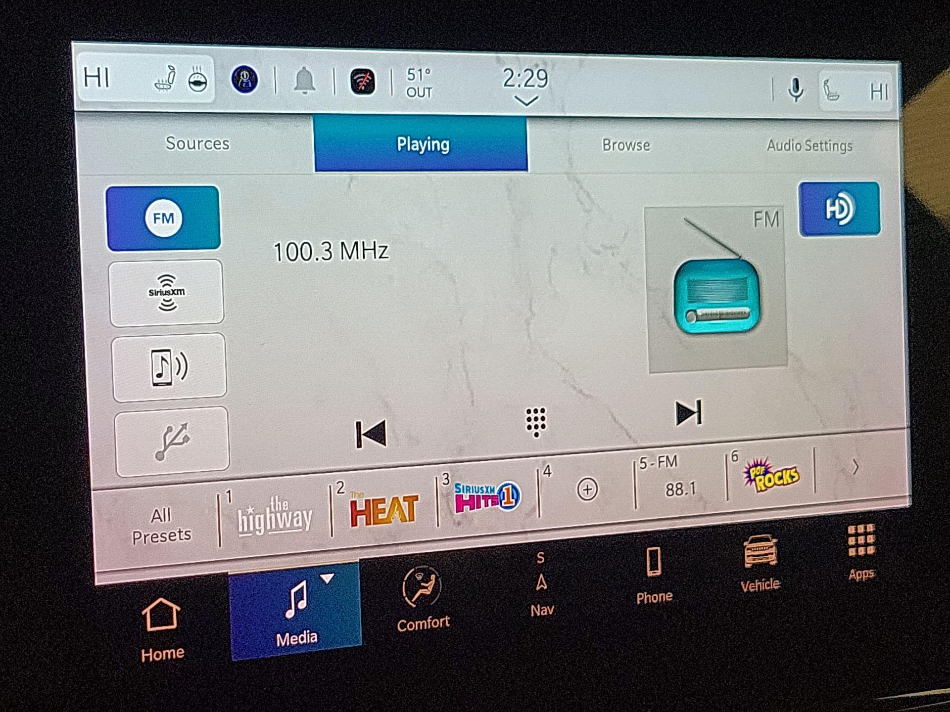Thumbnail: 2022 Jeep Wagoneer - 16