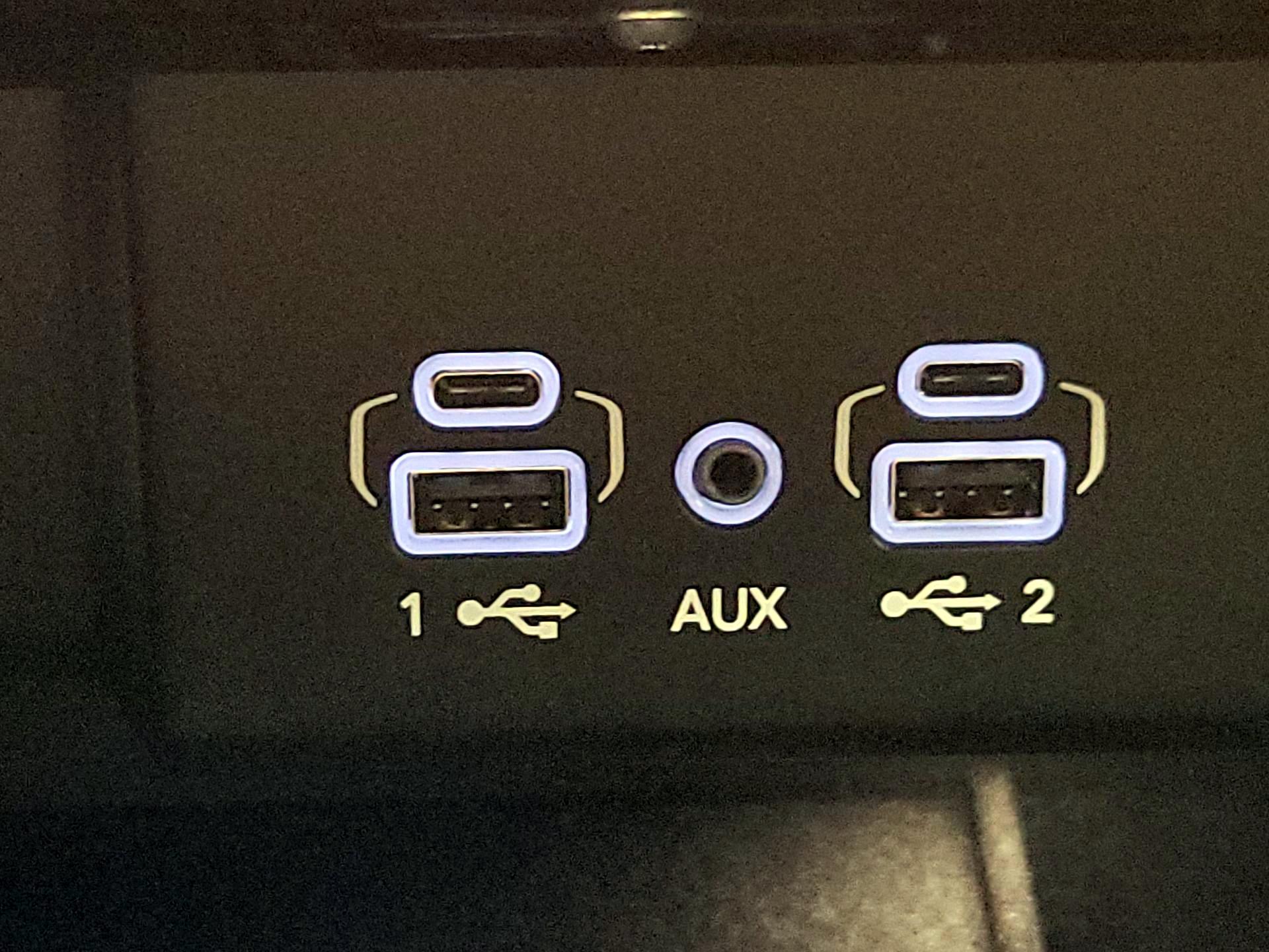 Thumbnail: 2022 Jeep Wagoneer - 19