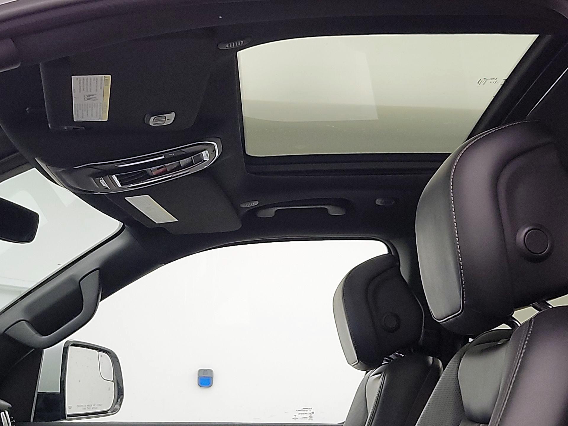 Thumbnail: 2022 Jeep Wagoneer - 20