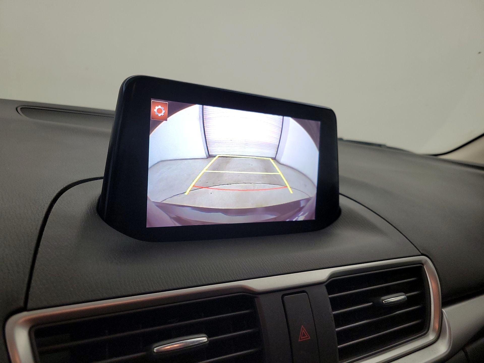 Thumbnail: 2017 Mazda Mazda3 - 15