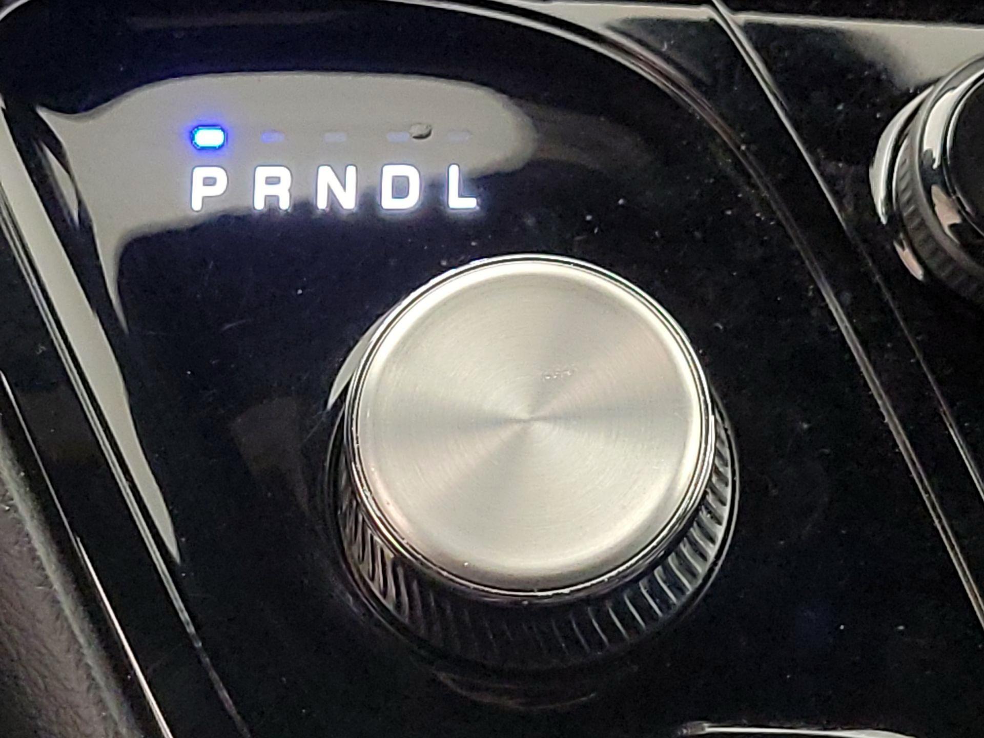 Thumbnail: 2020 Chrysler Pacifica - 18