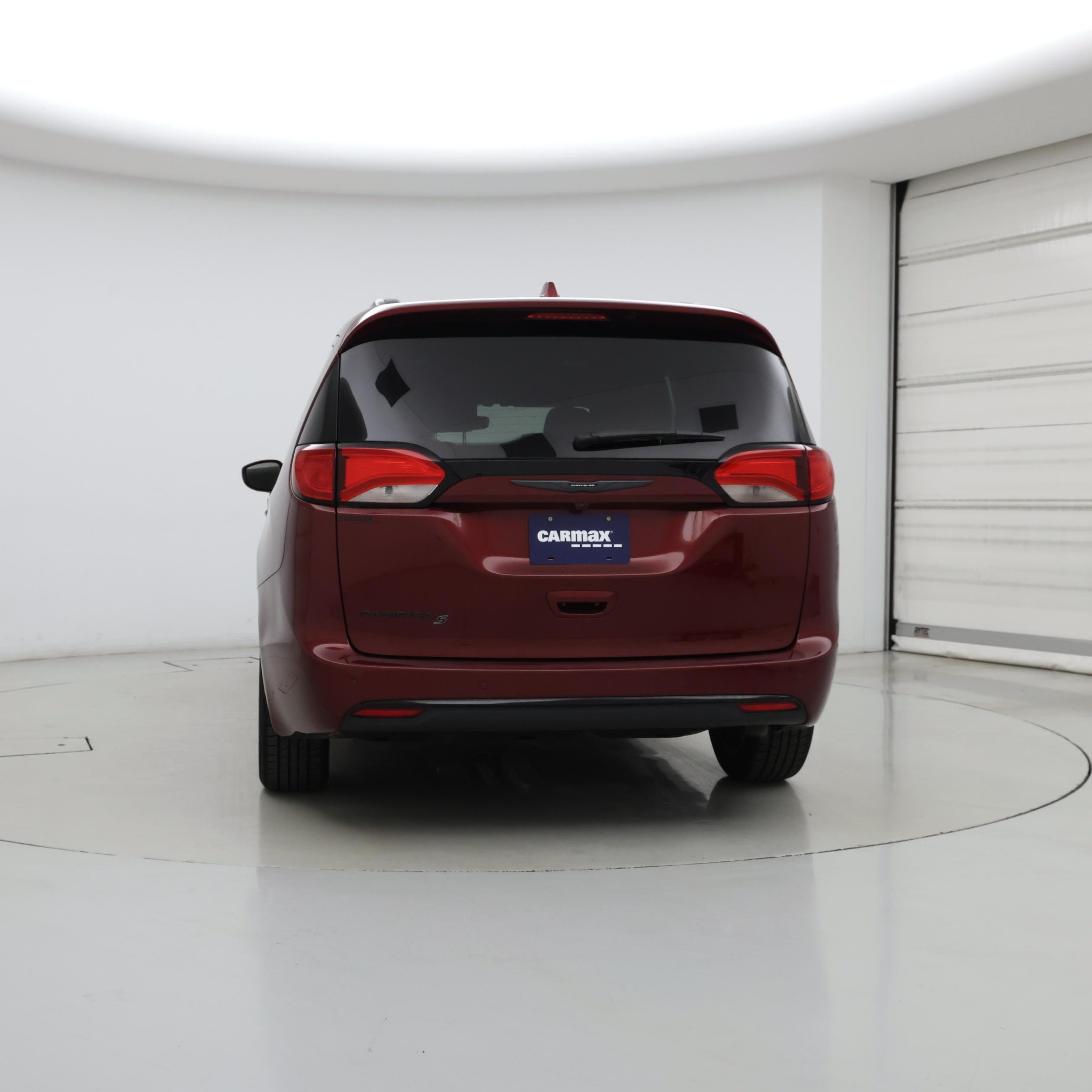 Thumbnail: 2020 Chrysler Pacifica - 6