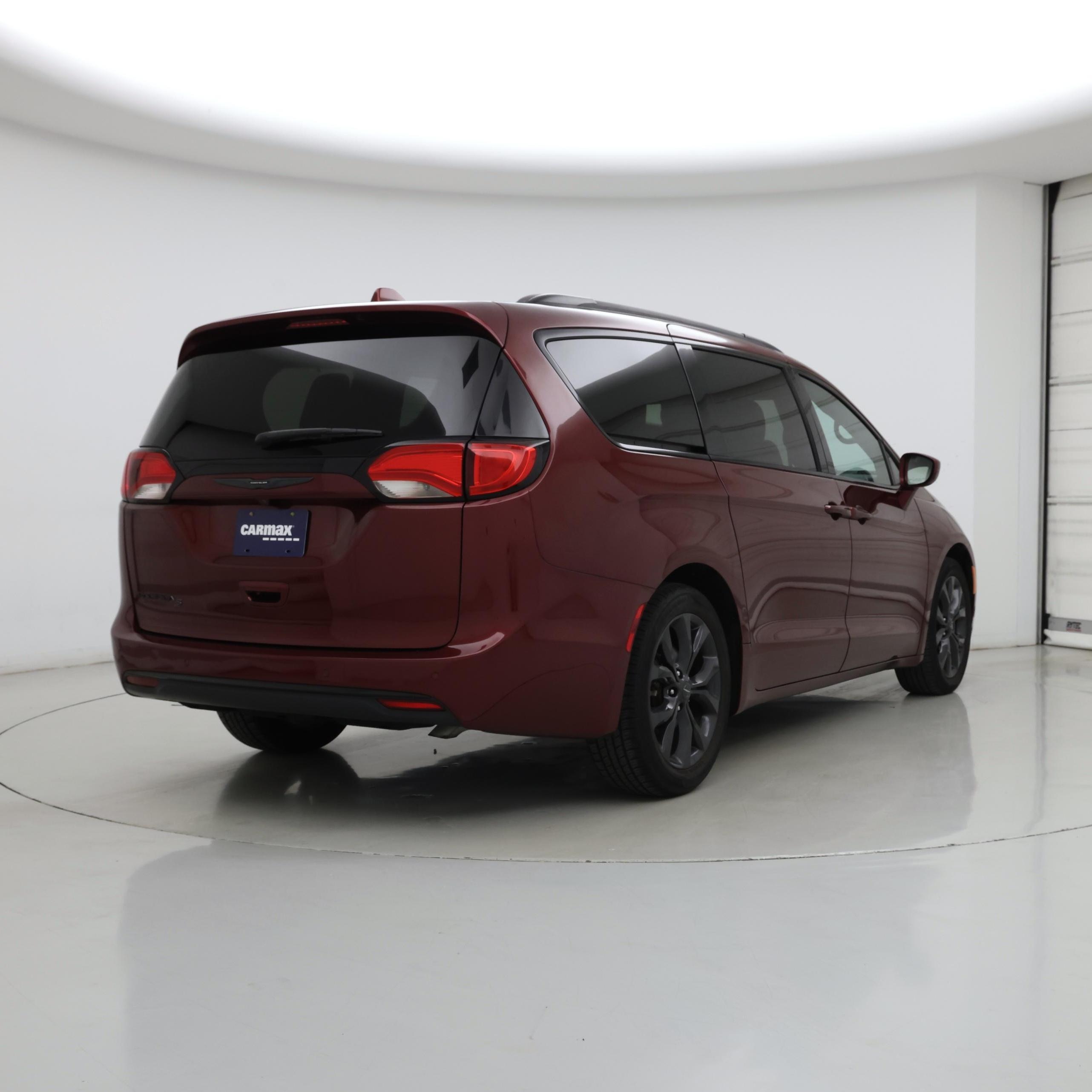 Thumbnail: 2020 Chrysler Pacifica - 8