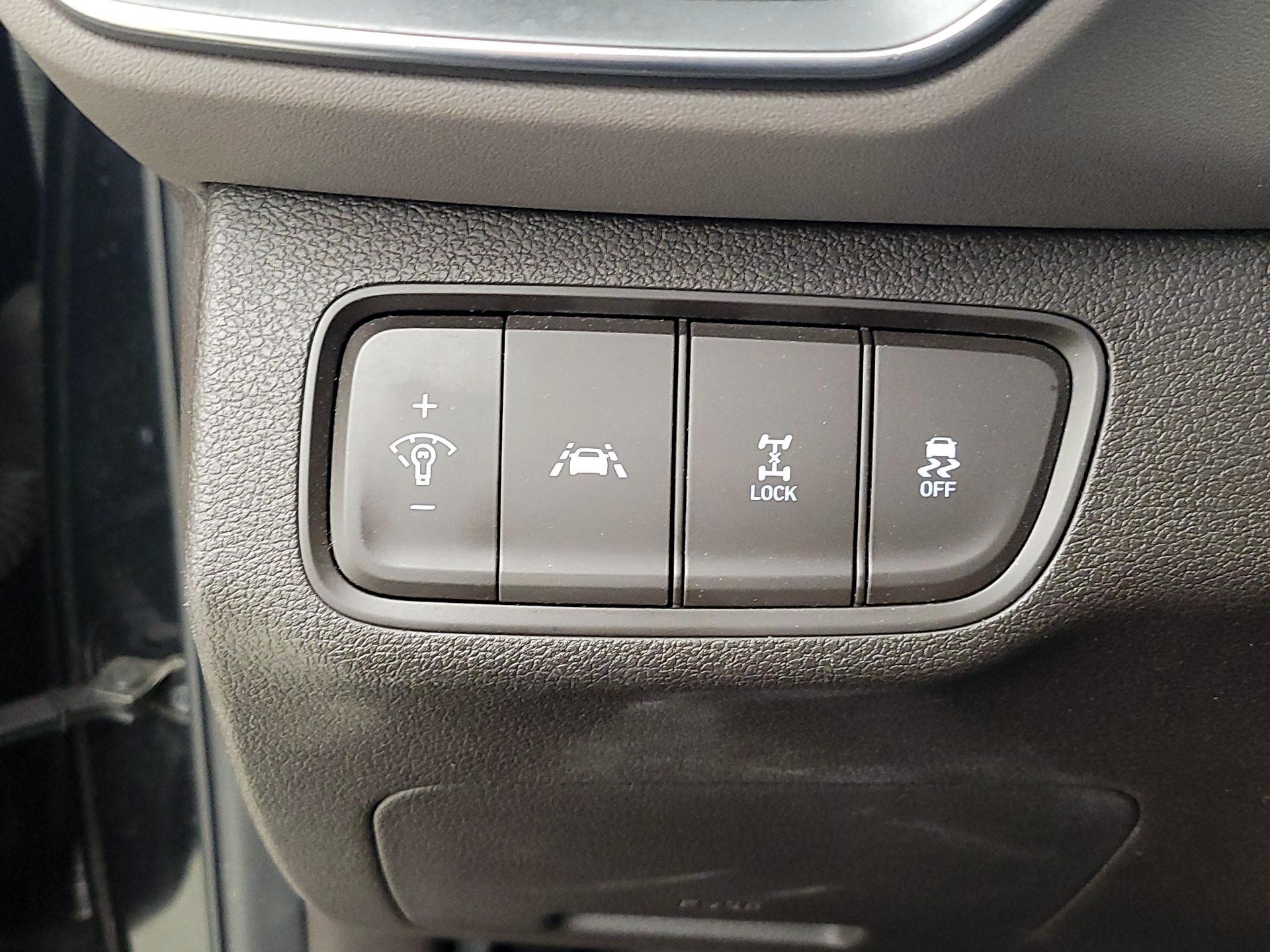 Thumbnail: 2020 Hyundai Santa Fe - 13