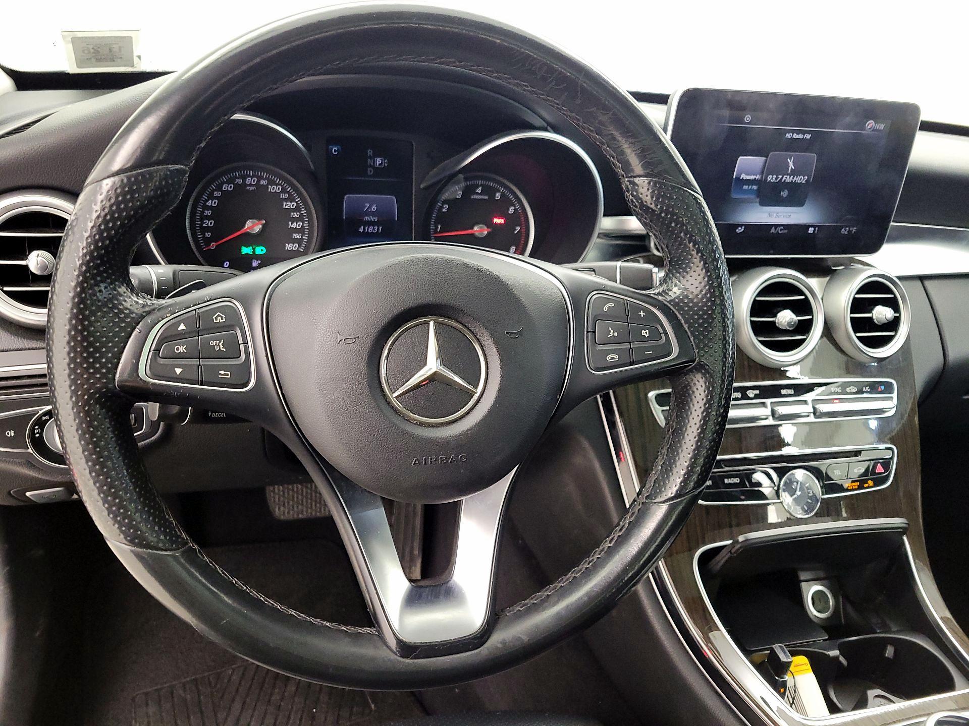 Thumbnail: 2015 Mercedes-Benz C-Class - 10