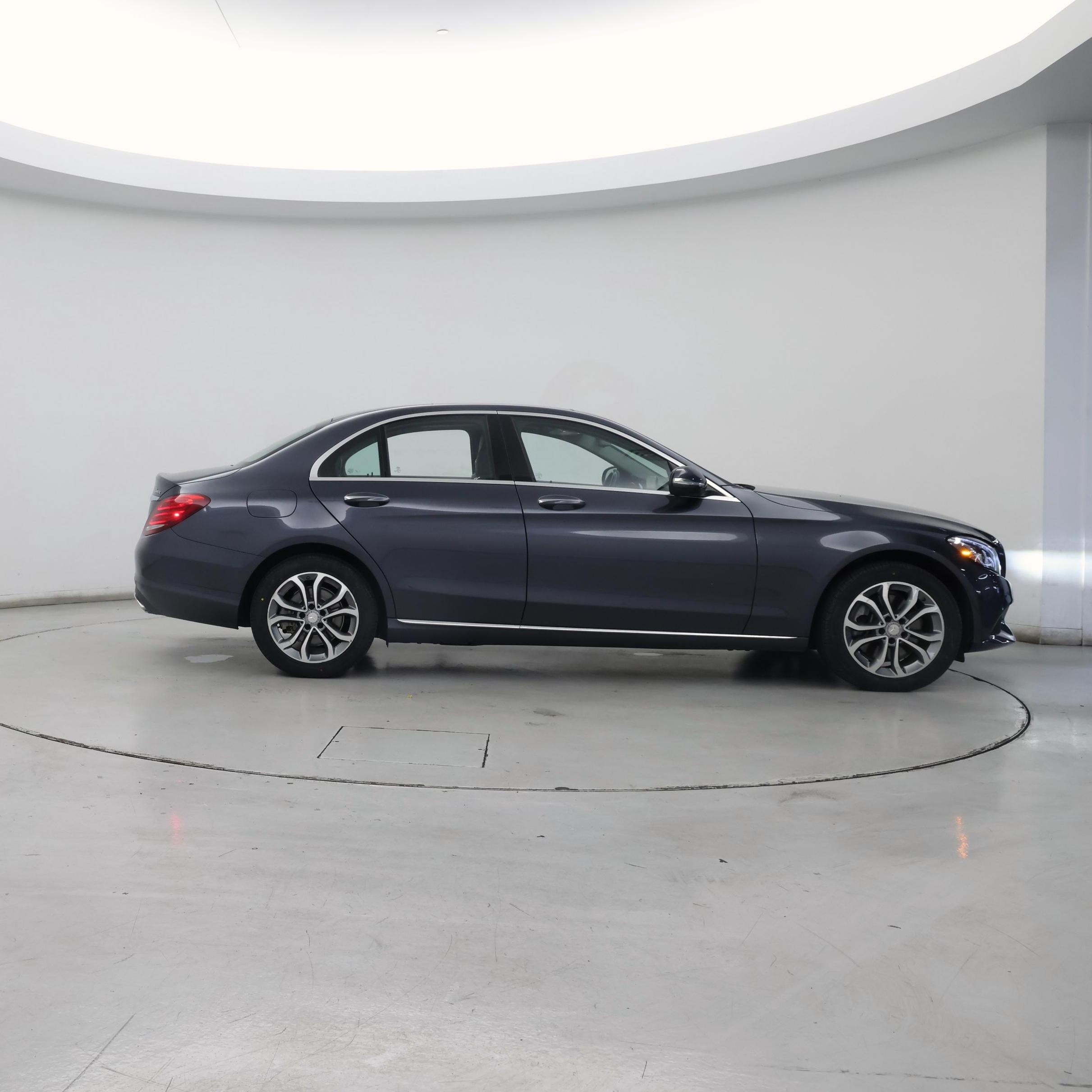 Thumbnail: 2015 Mercedes-Benz C-Class - 7