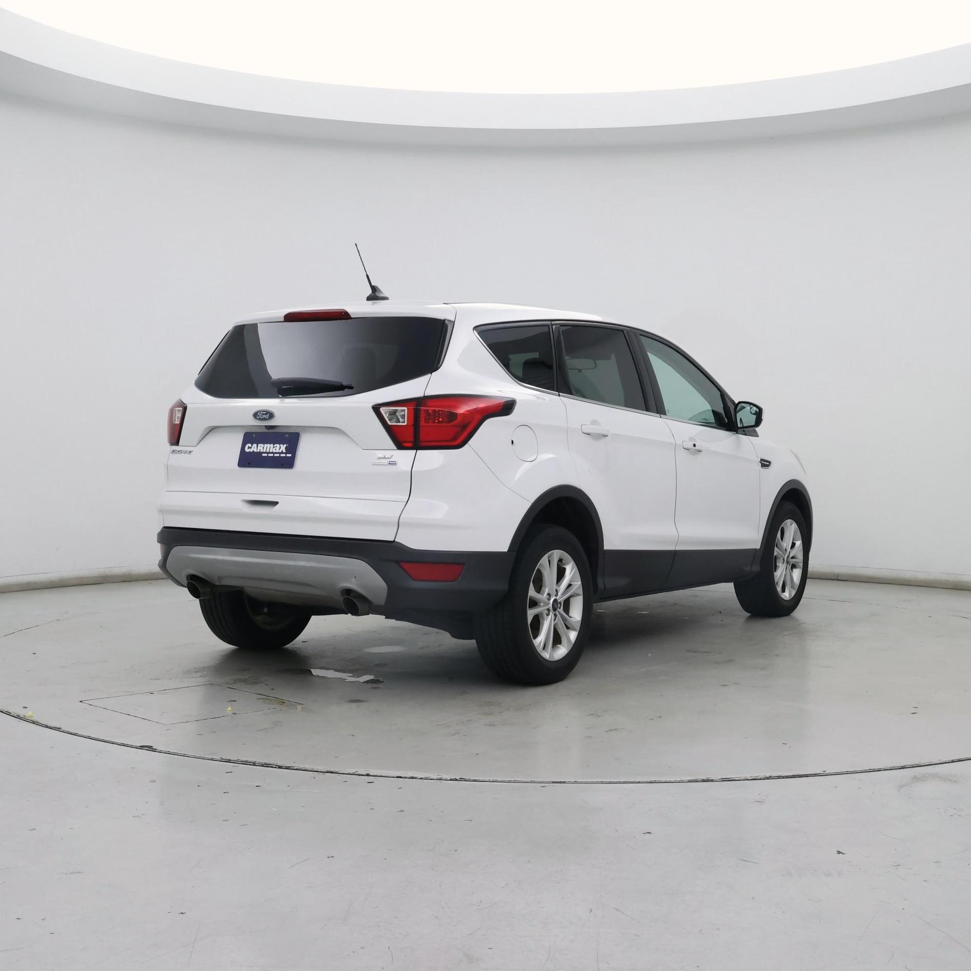Thumbnail: 2019 Ford Escape - 8