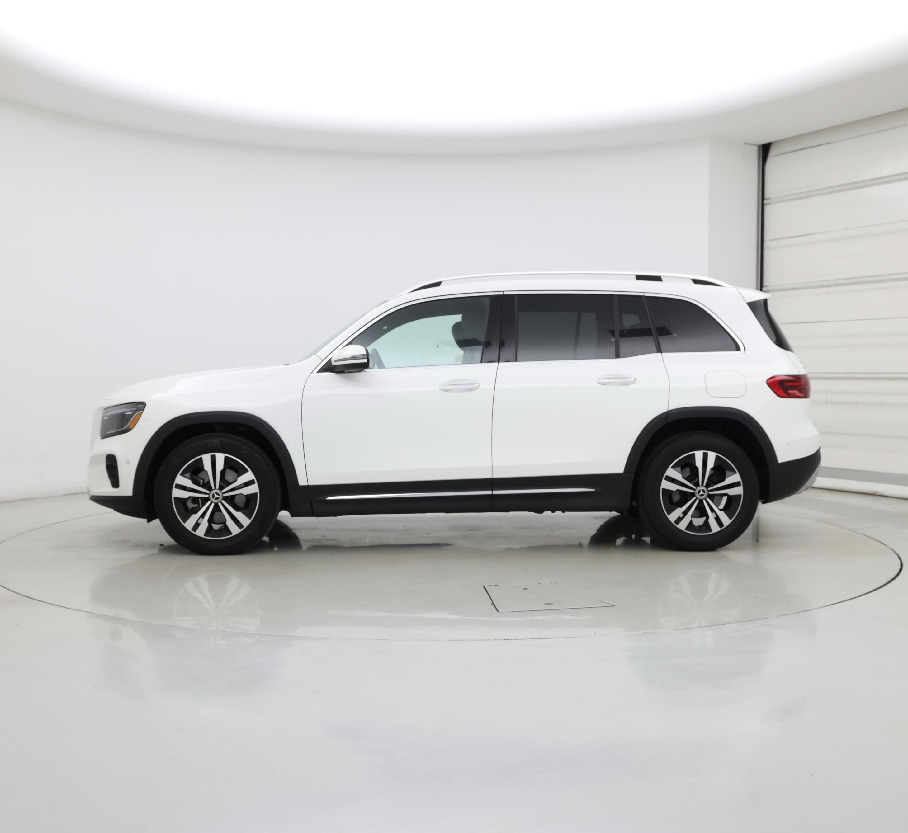 Thumbnail: 2024 Mercedes-Benz GLB - 3