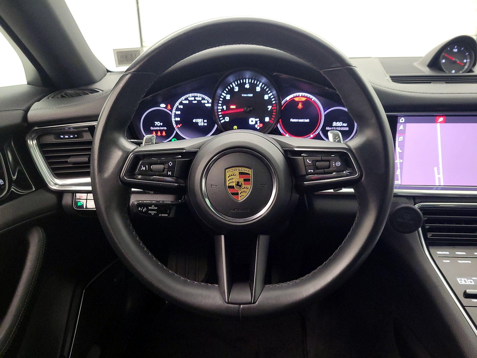 Thumbnail: 2021 Porsche Panamera - 10