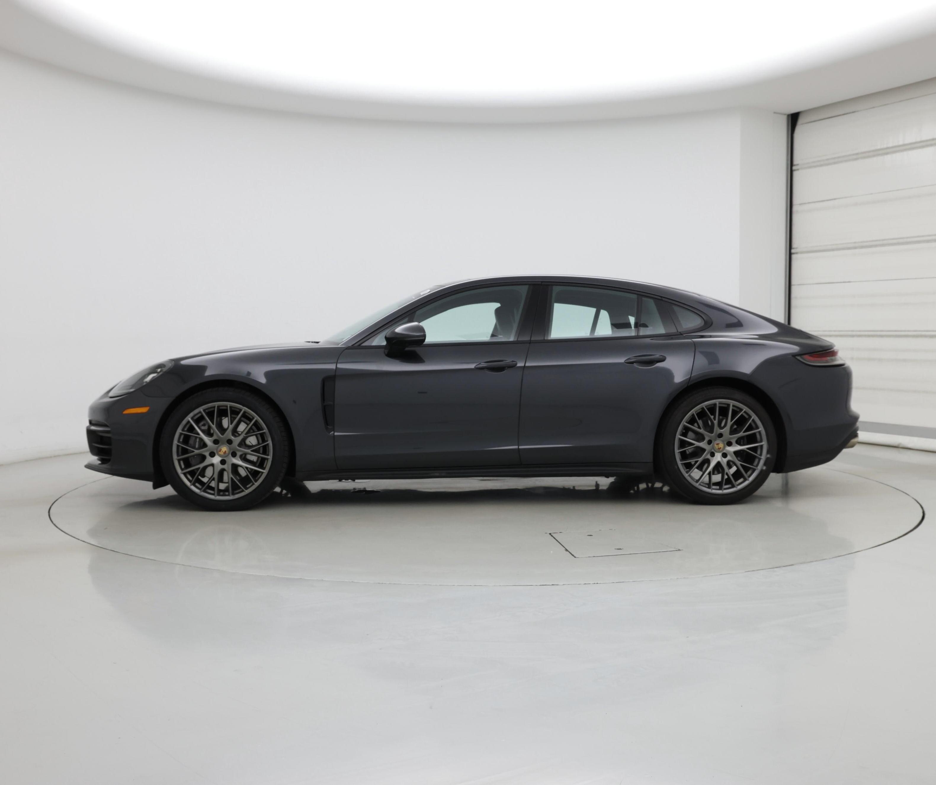 Thumbnail: 2021 Porsche Panamera - 3