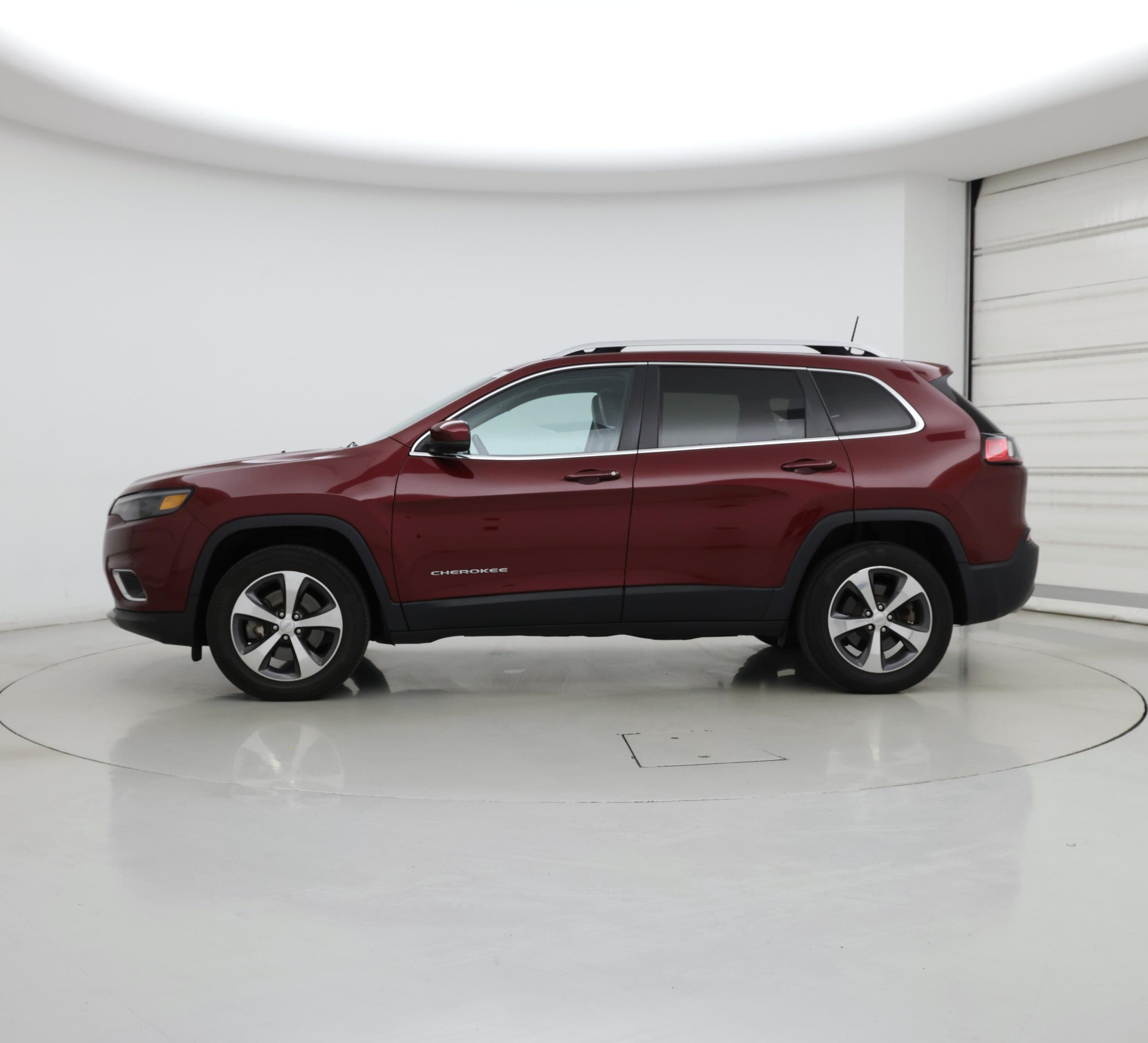 Thumbnail: 2020 Jeep Cherokee - 3