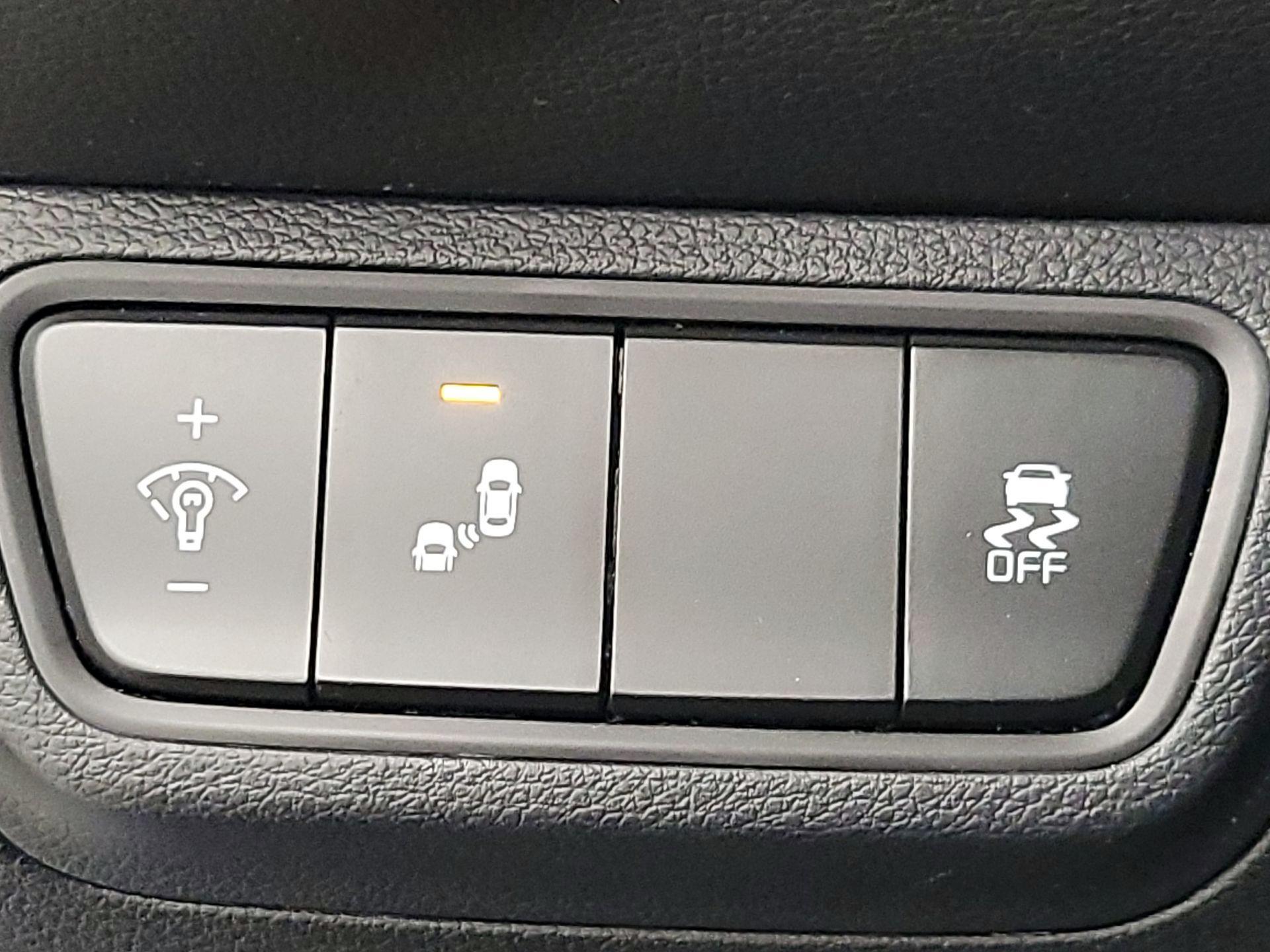 Thumbnail: 2022 Kia Forte - 13