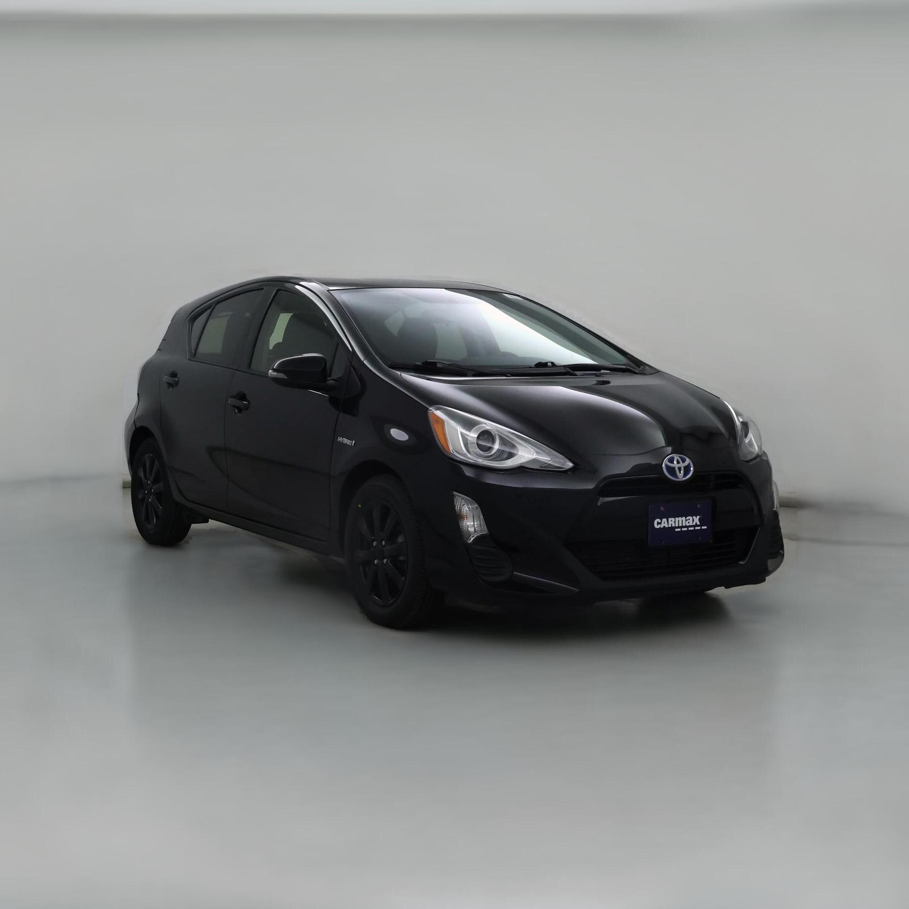Thumbnail: 2016 Toyota Prius c - 1