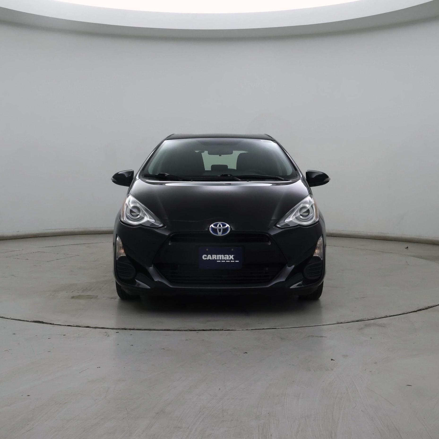 Thumbnail: 2016 Toyota Prius c - 5