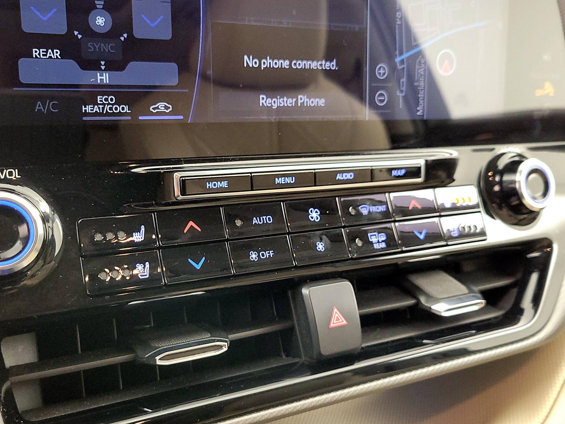 Thumbnail: 2021 Toyota Highlander - 17