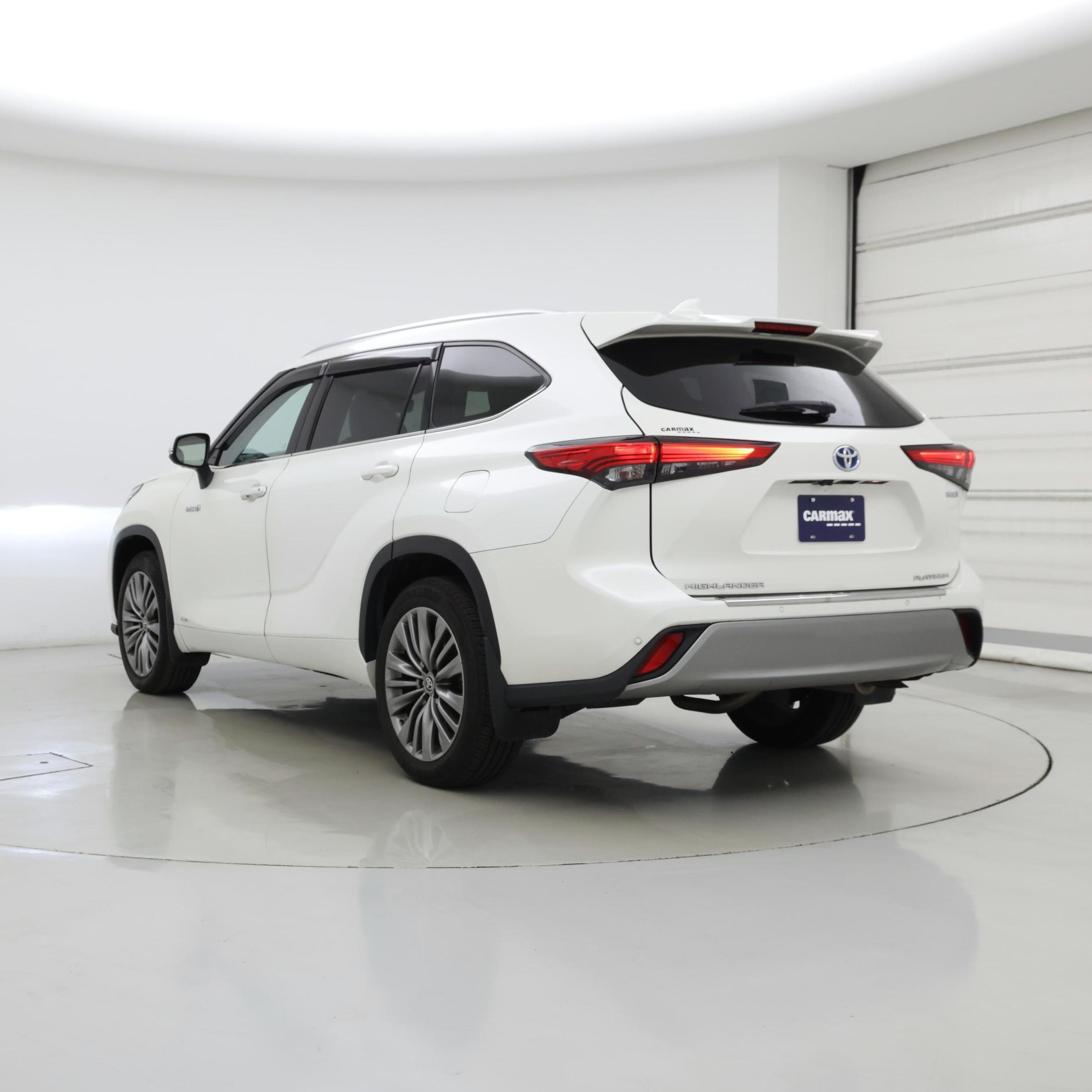 Thumbnail: 2021 Toyota Highlander - 2
