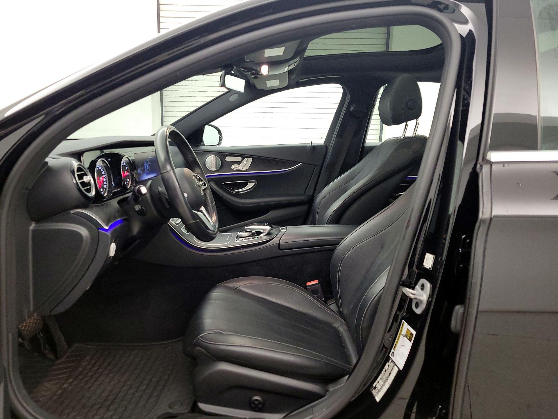 Thumbnail: 2019 Mercedes-Benz E-Class - 11