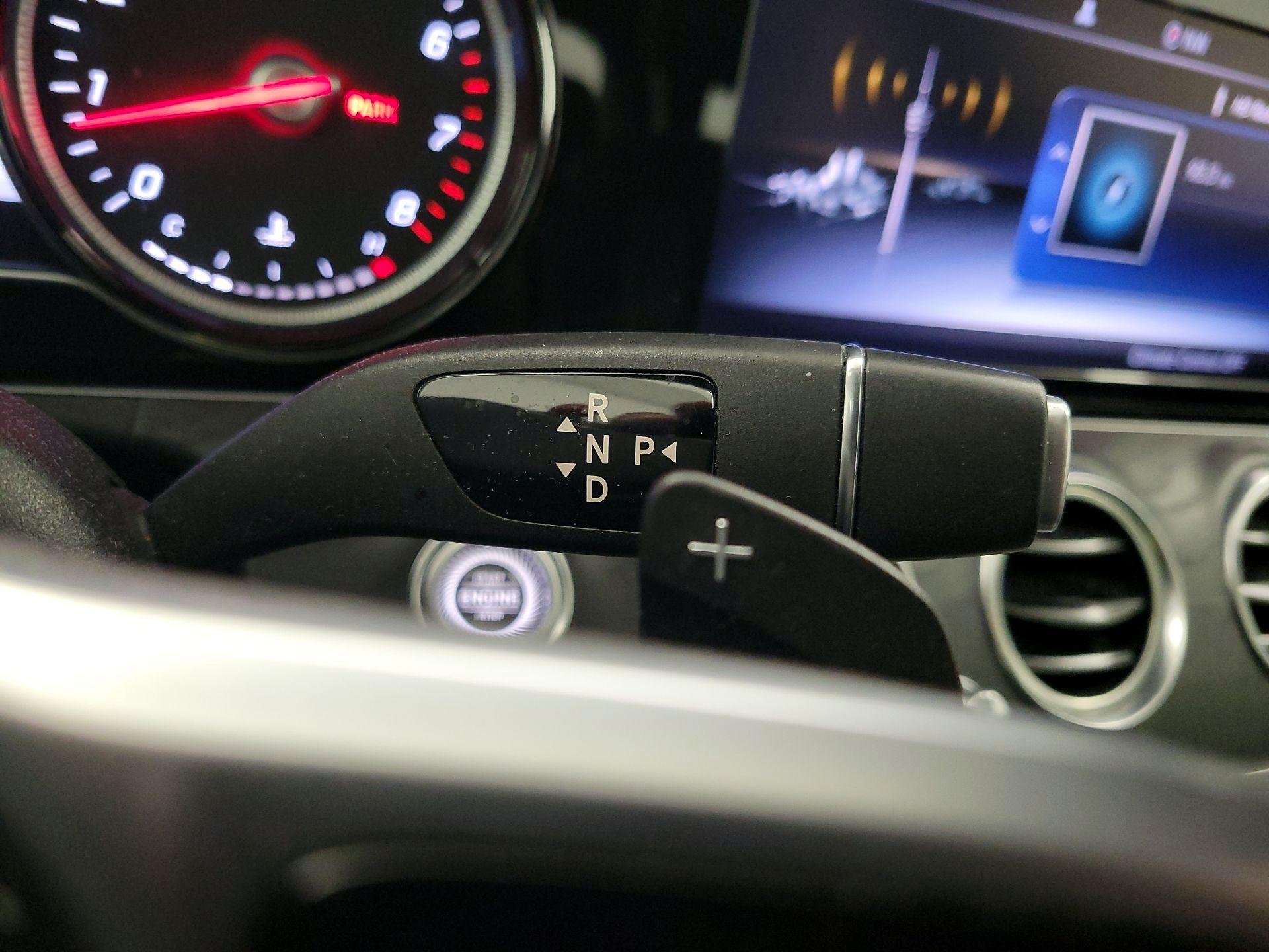 Thumbnail: 2019 Mercedes-Benz E-Class - 18