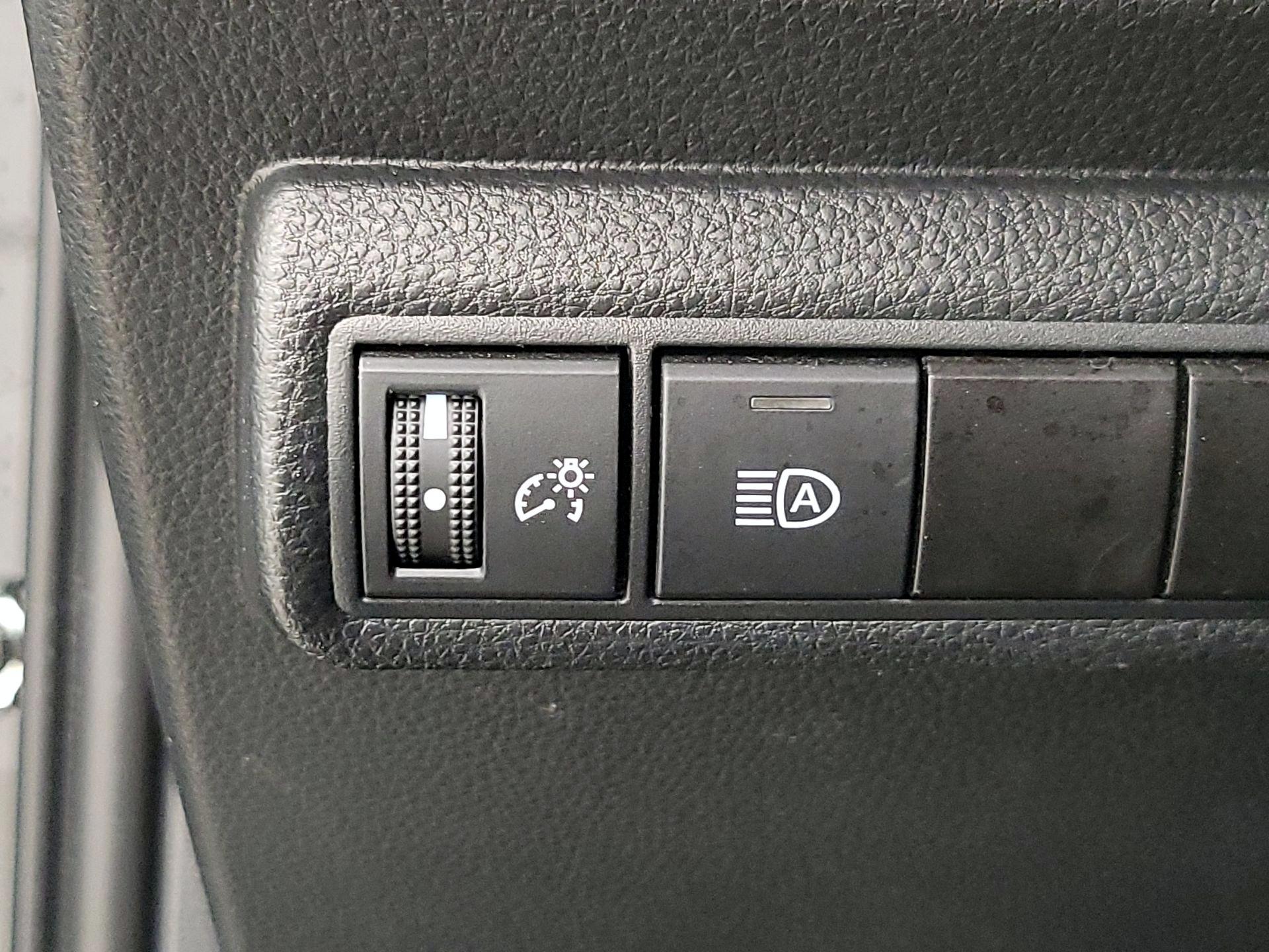 Thumbnail: 2024 Toyota Corolla - 13