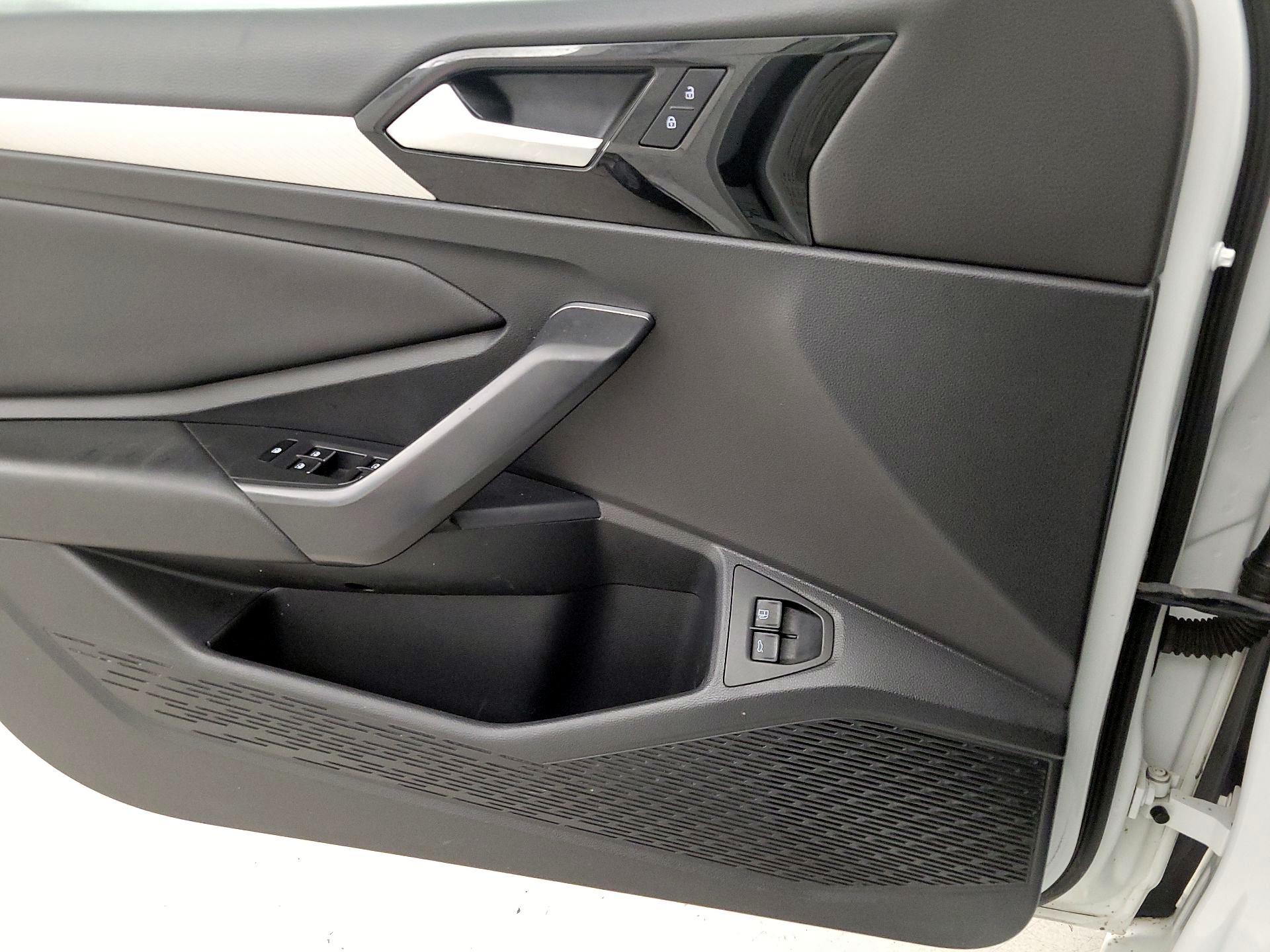 Thumbnail: 2021 Volkswagen Jetta - 12