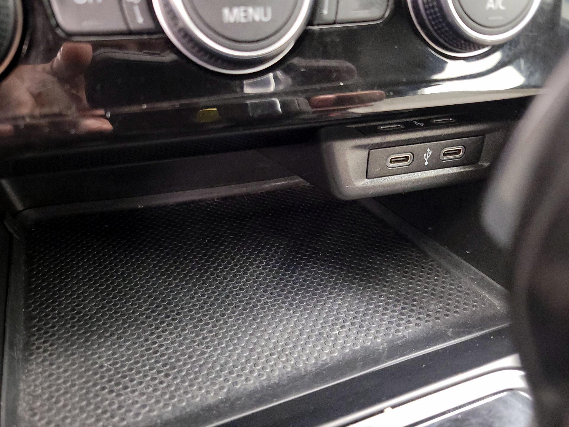 Thumbnail: 2021 Volkswagen Jetta - 18