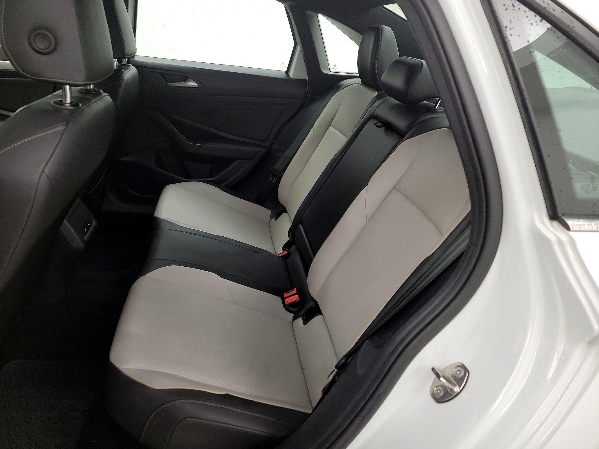 Thumbnail: 2021 Volkswagen Jetta - 20