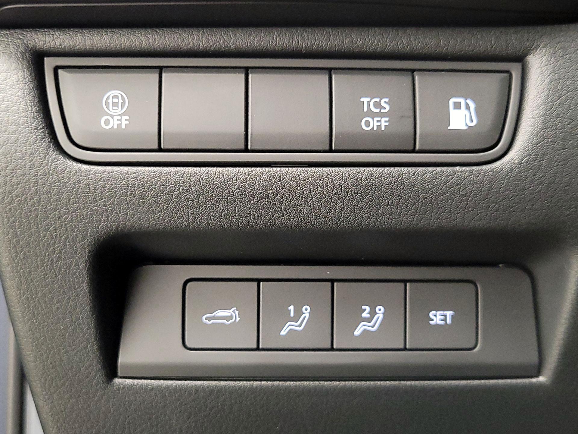 Thumbnail: 2025 Mazda CX-50 - 13