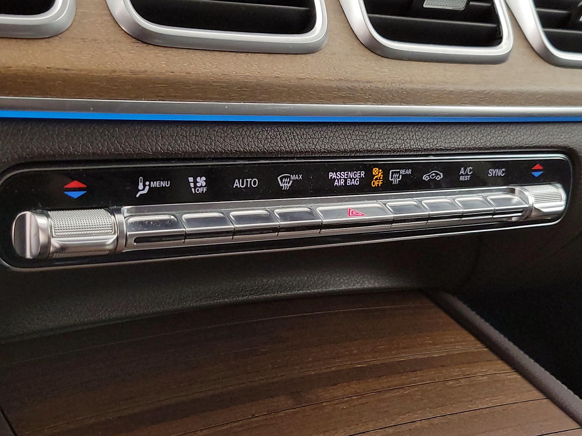 Thumbnail: 2020 Mercedes-Benz GLE - 17