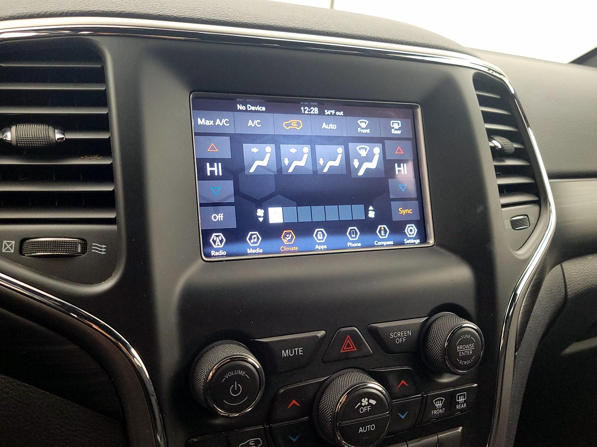 Thumbnail: 2020 Jeep Grand Cherokee - 16