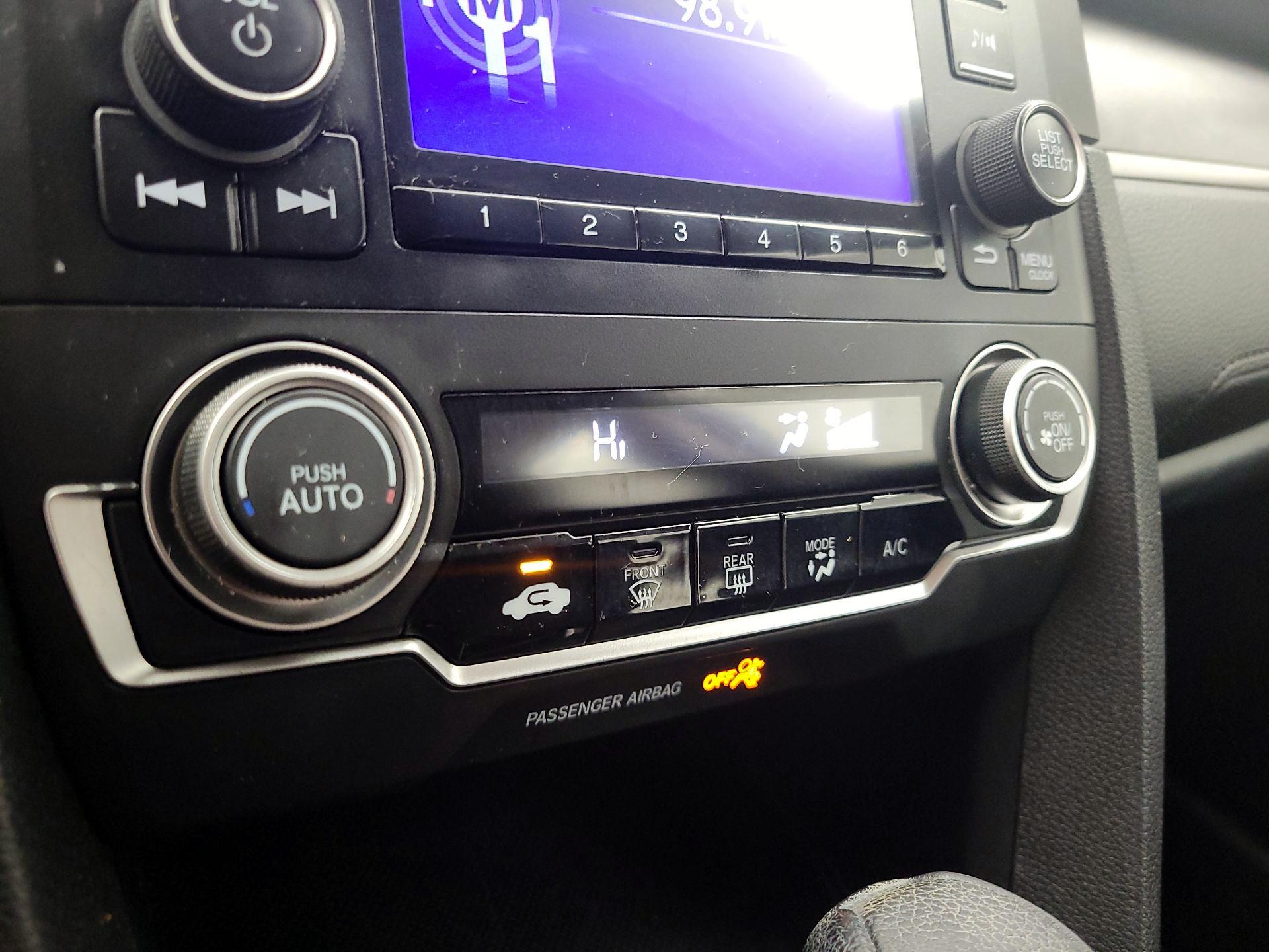 Thumbnail: 2016 Honda Civic - 16