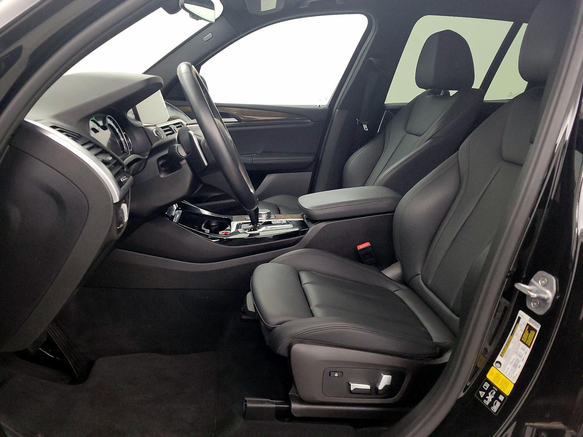 Thumbnail: 2019 BMW X3 - 11