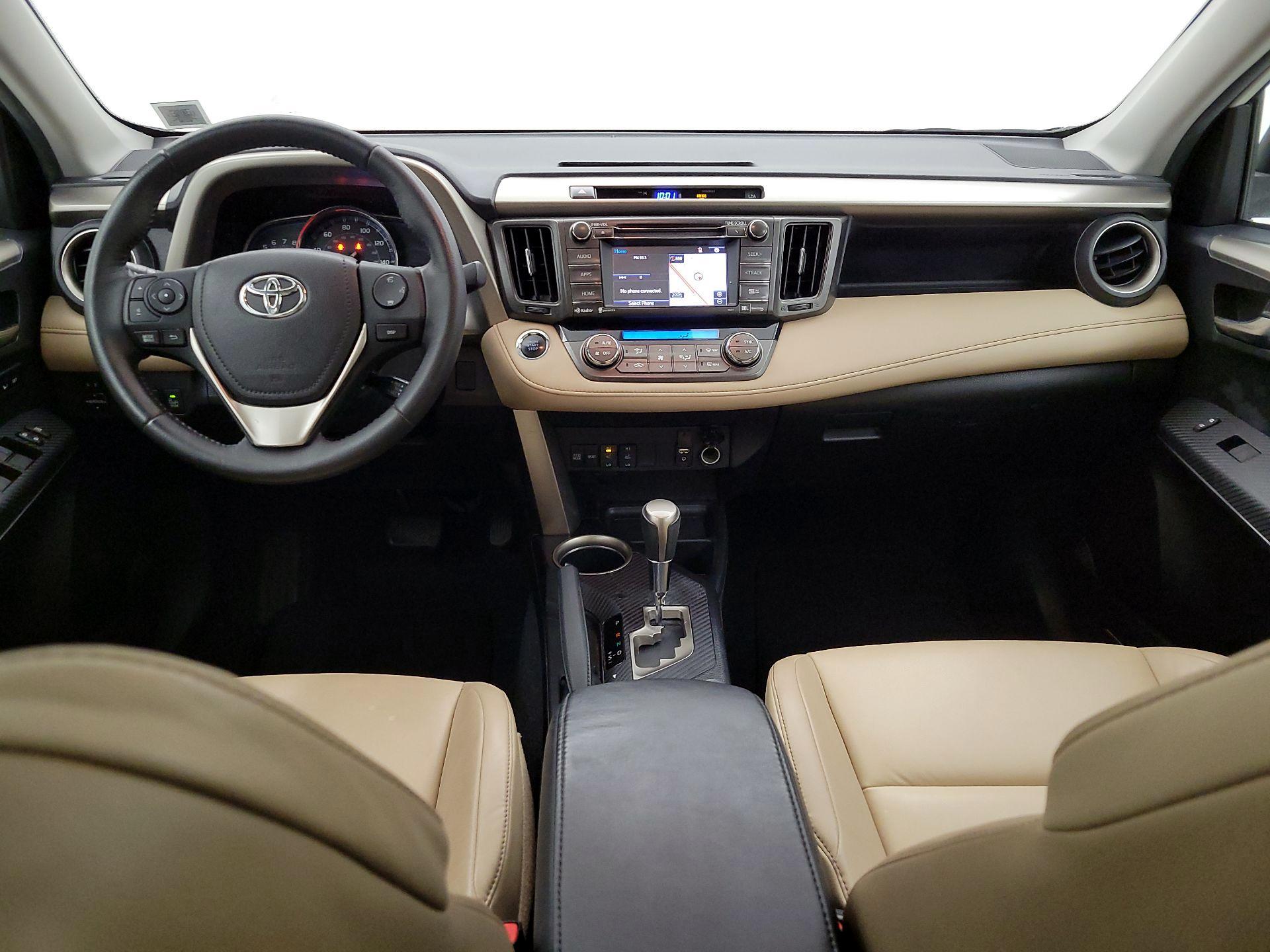 Thumbnail: 2015 Toyota RAV4 - 9
