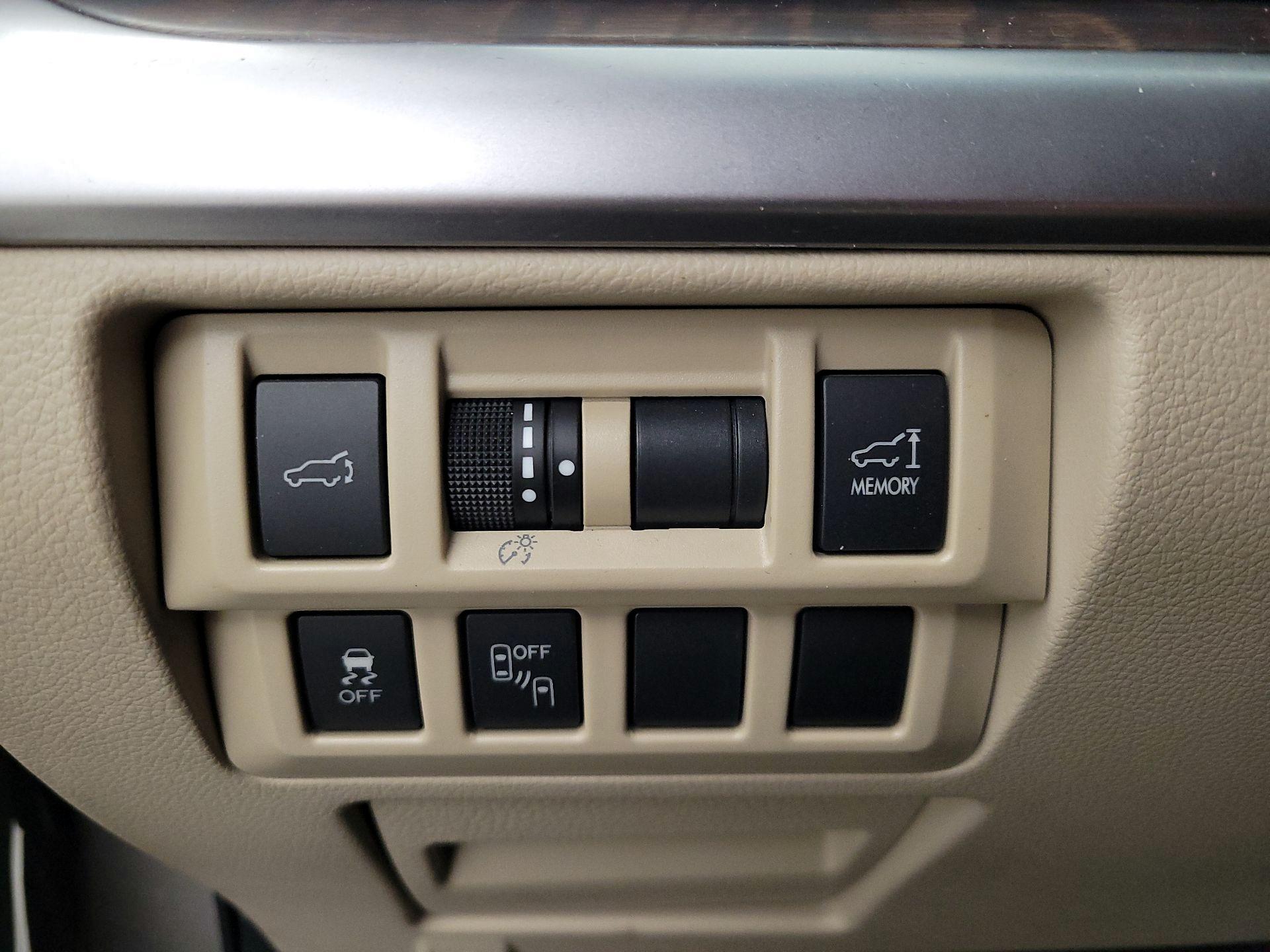 Thumbnail: 2015 Subaru Outback - 13