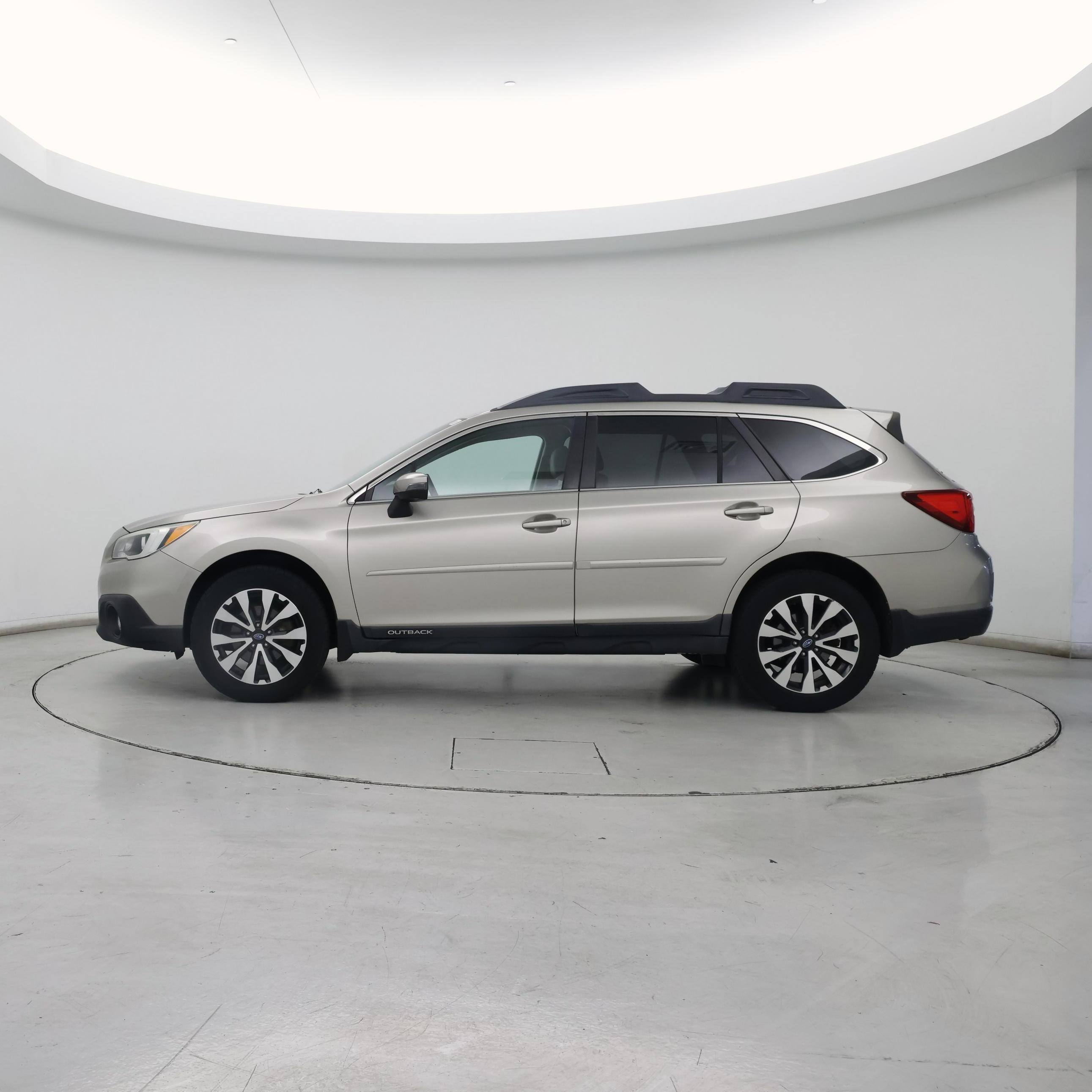 Thumbnail: 2015 Subaru Outback - 3